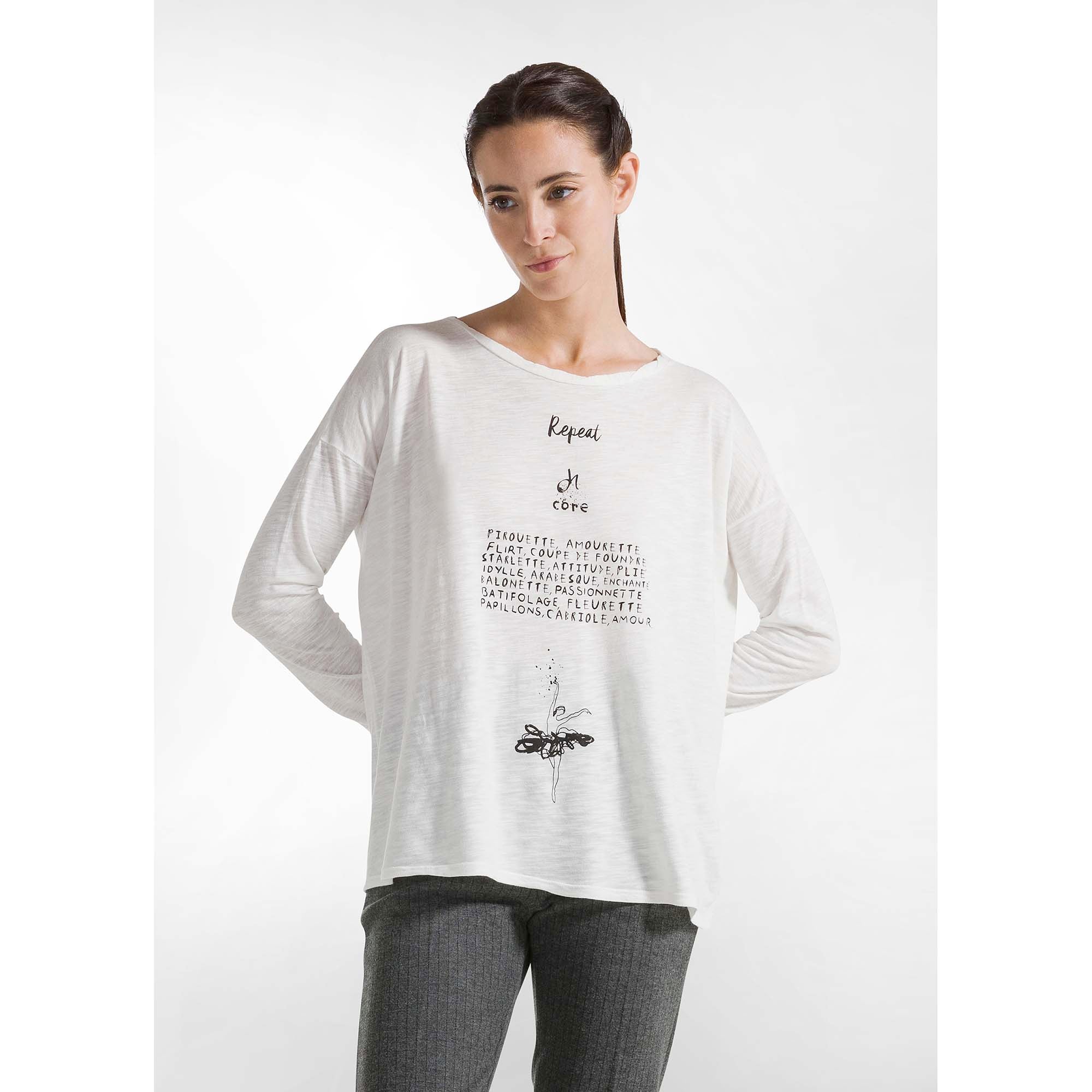 GRAPHIC_COMFY_FLAMME_T-SHIRT_A00594_18001_Image_2