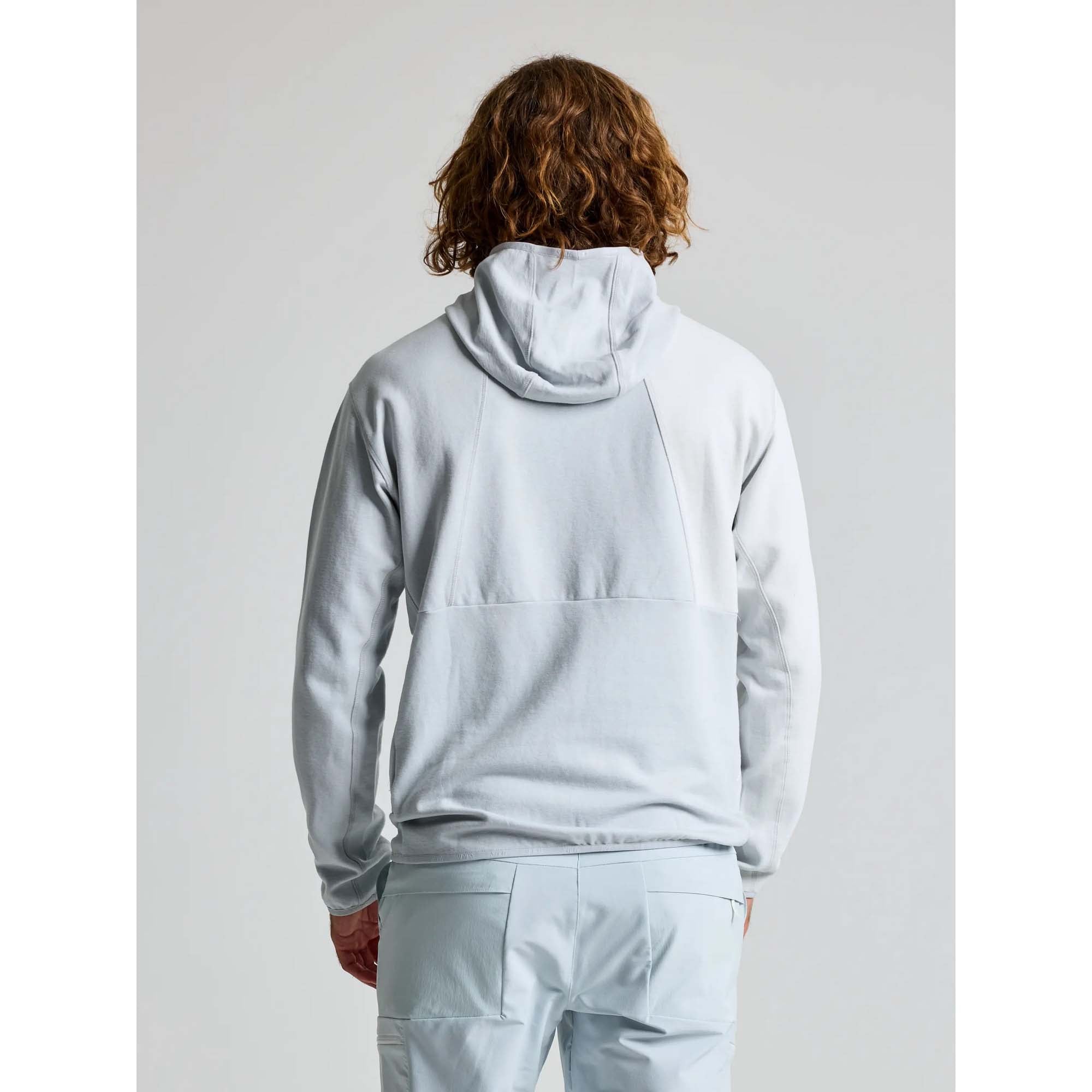 GRAPHIC_HOODIE_A106012S00_W68_Image_2