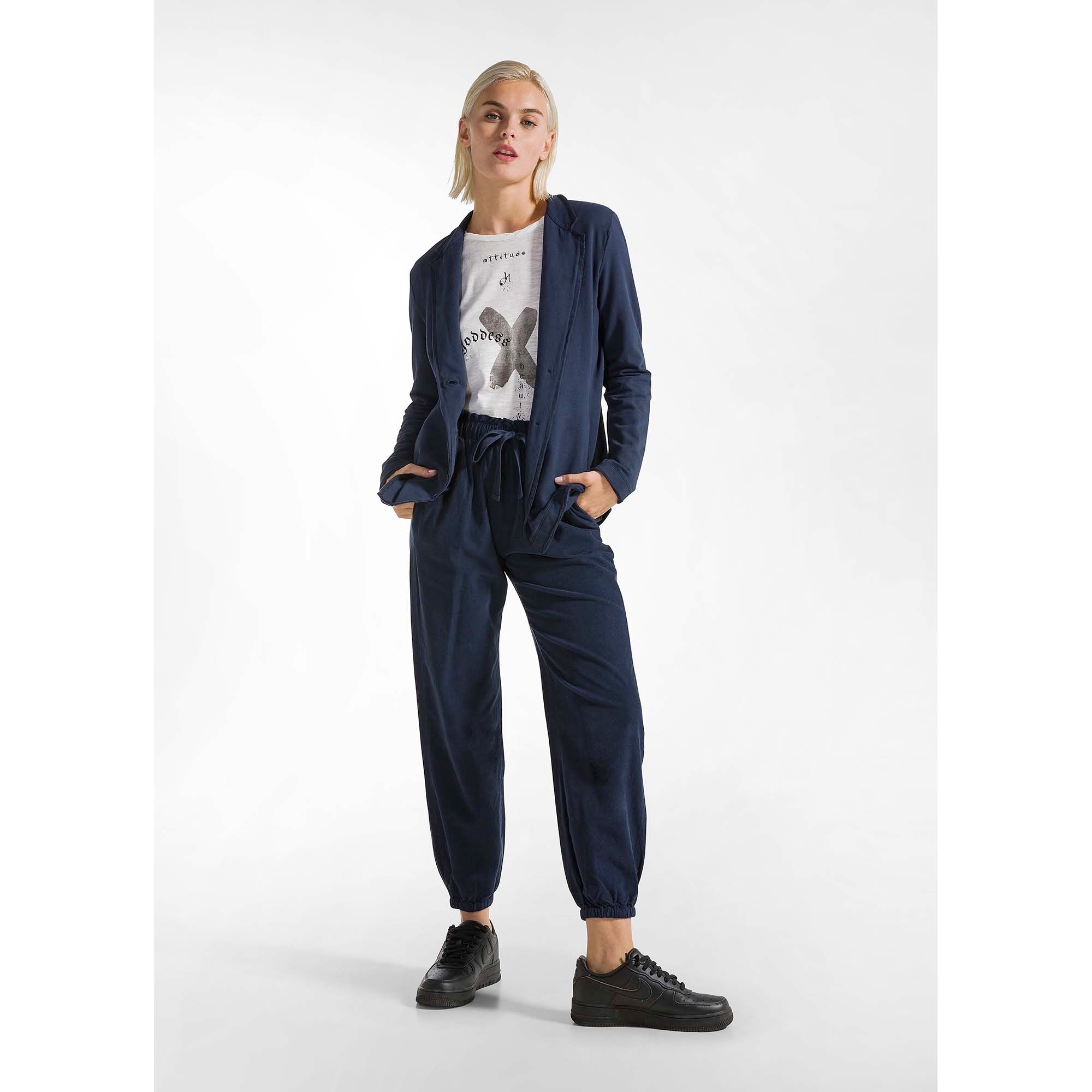 GRAPHIC_LONG_SLEEVE_A00592_18001_Image_5