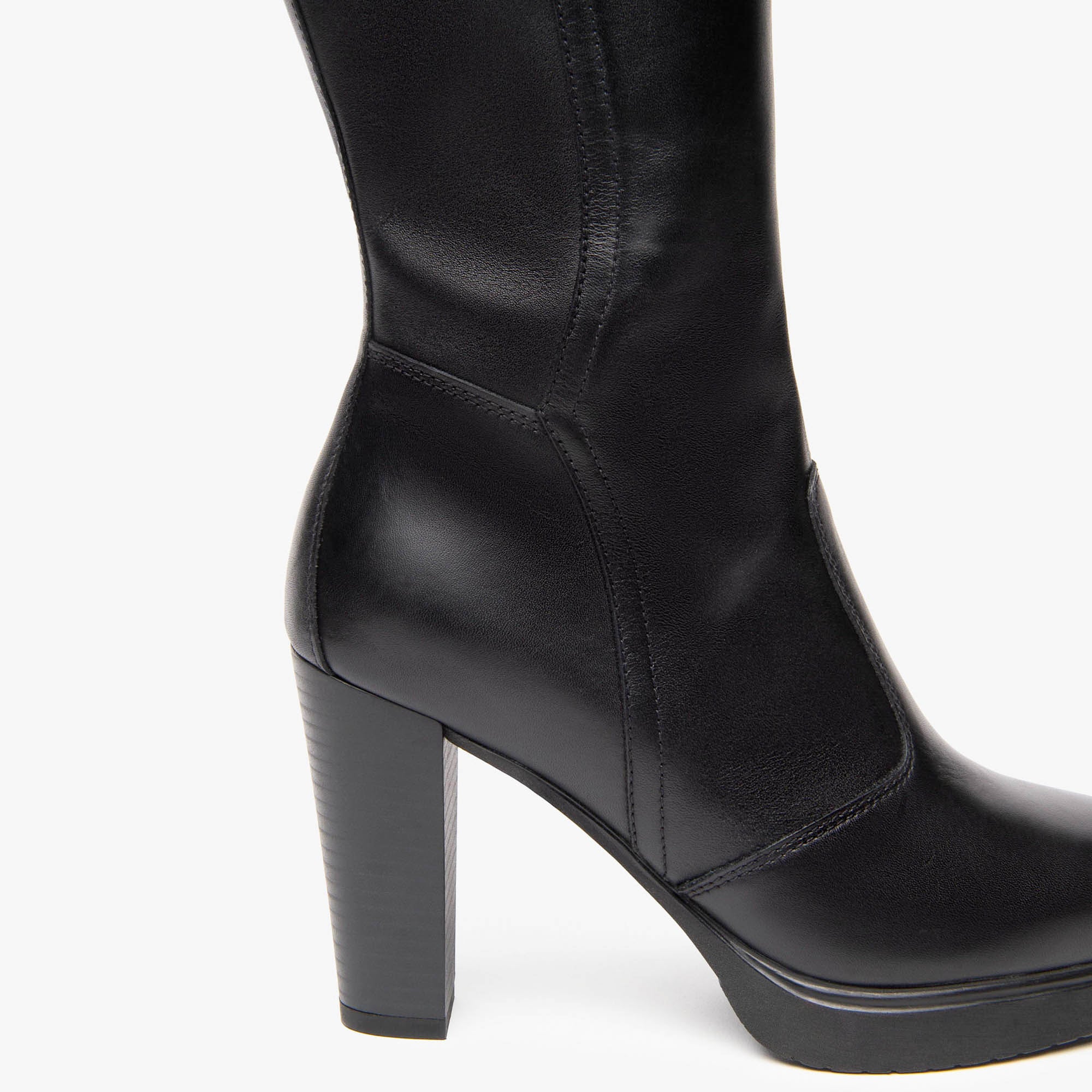 GUANTO_NERO_PUALTILIA_L16720_NE_I514610D_100_Image_3