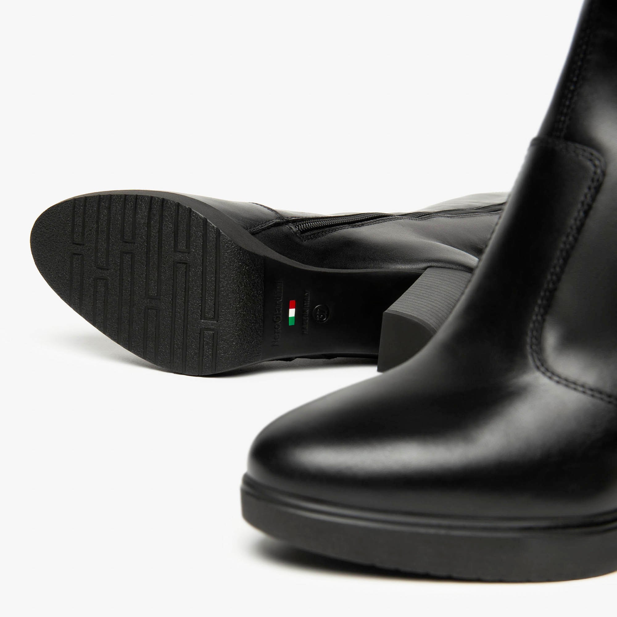 GUANTO_NERO_PUALTILIA_L16720_NE_I514610D_100_Image_4