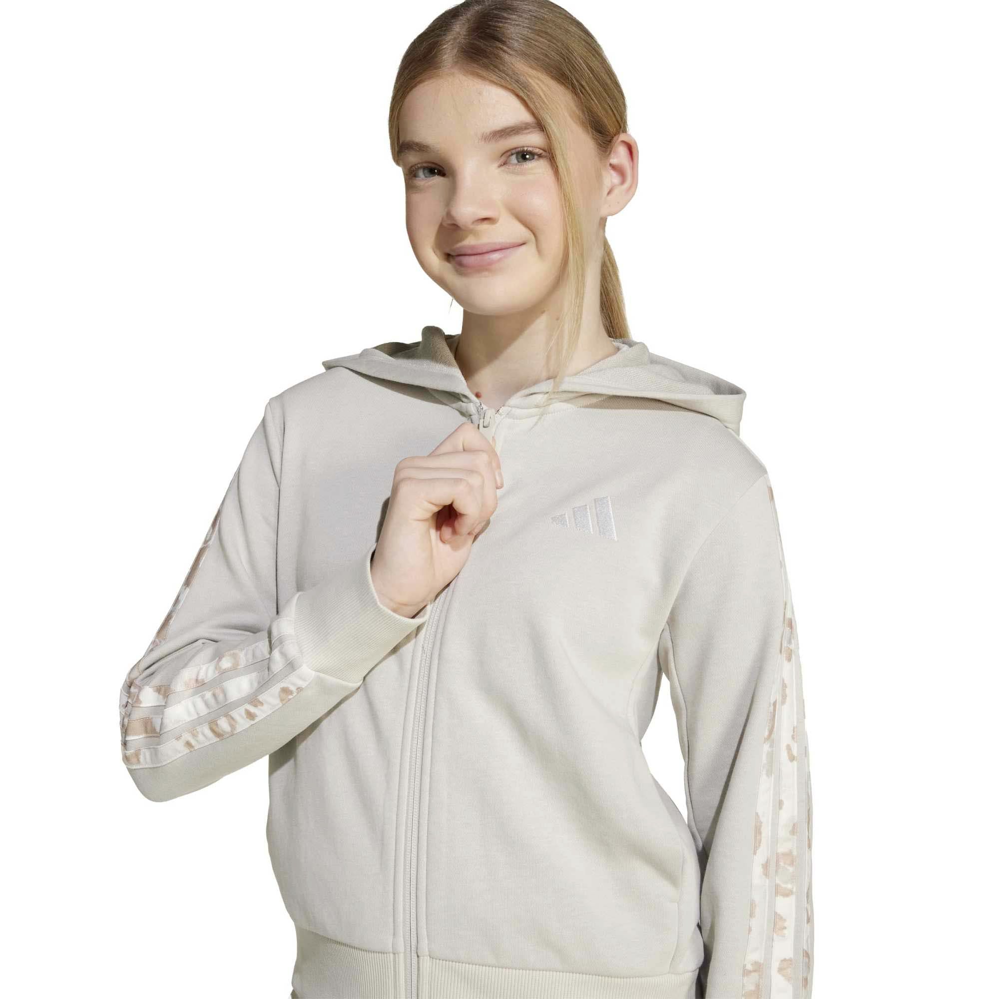 G_ANML_3S_FT_HD_KC5419_WONALU_Image_5