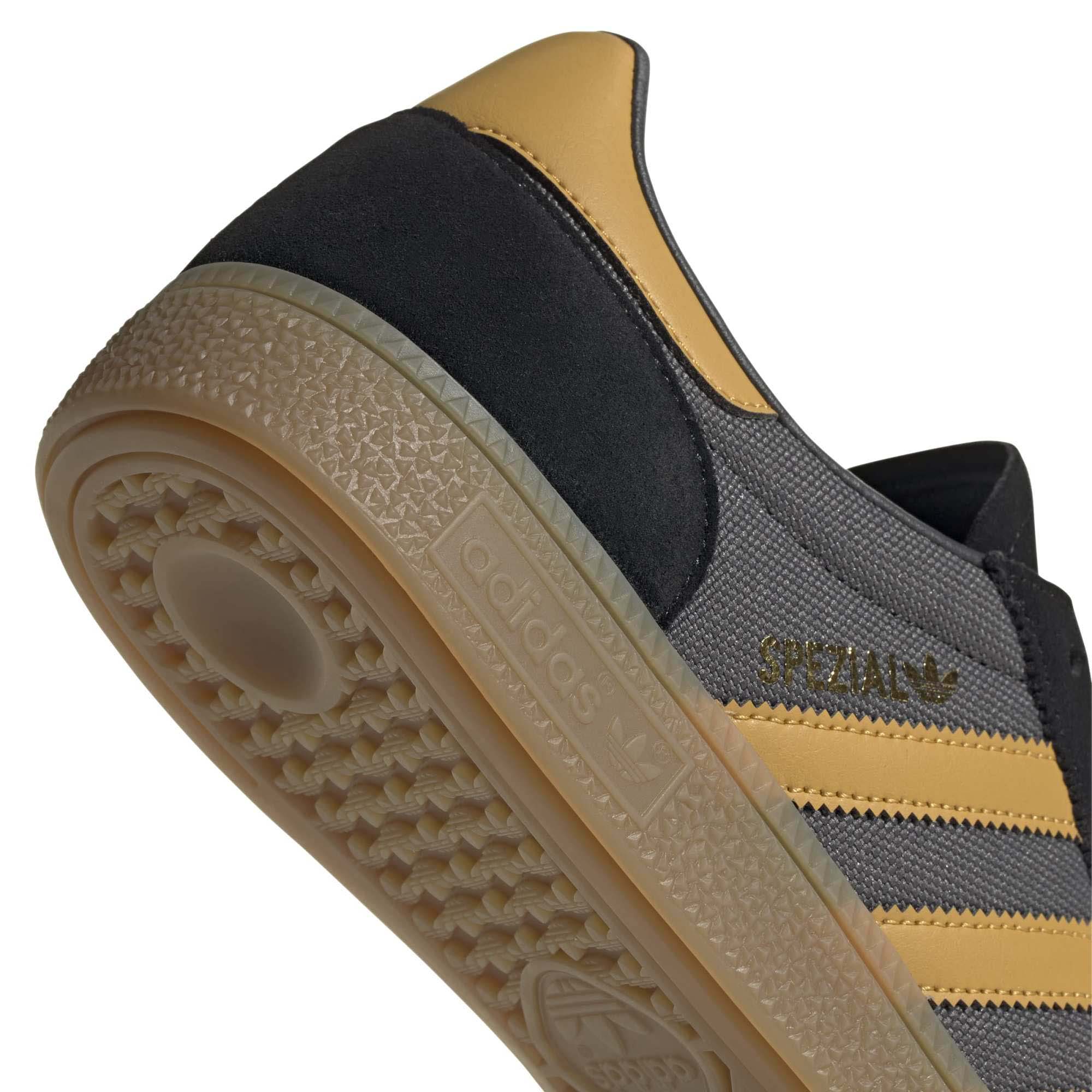 HANDBALL_SPEZIAL_IF9528_COREBLAC_Image_7