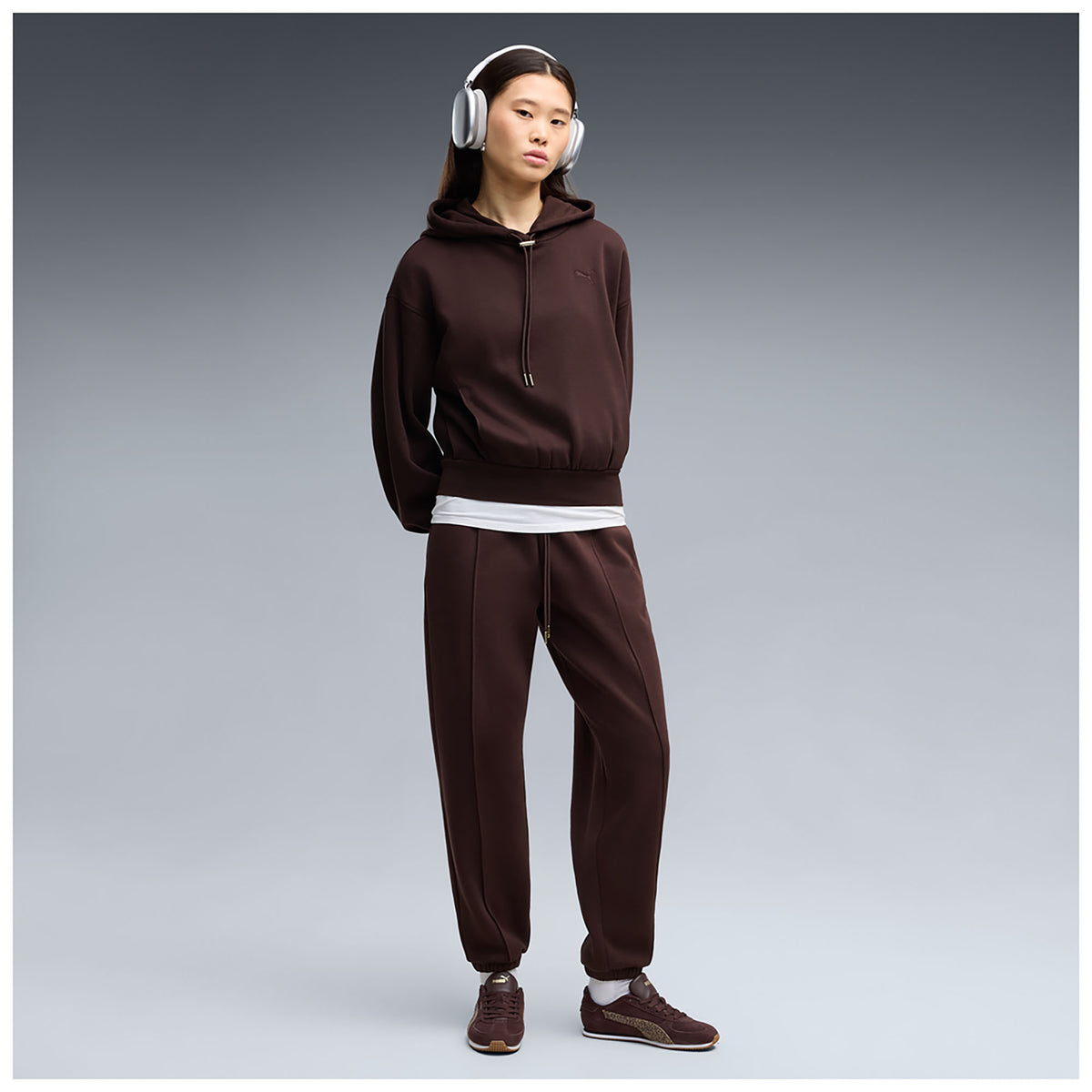HER_RELAXED_HOODIE_FL_694027_33_Image_4