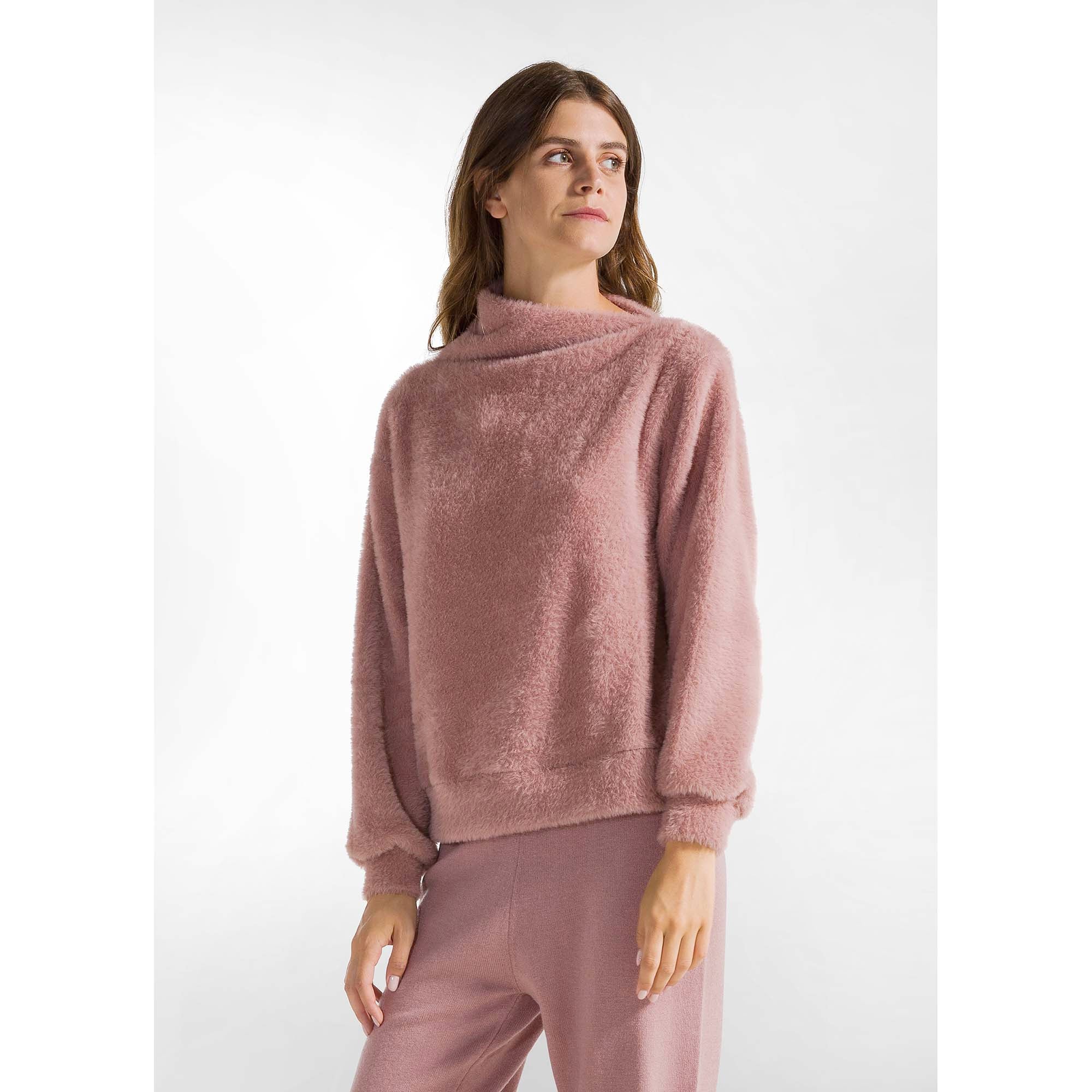 HIGH_NECK_FLUFFY_SWEATSHIRT_D12070_26310_Image_2