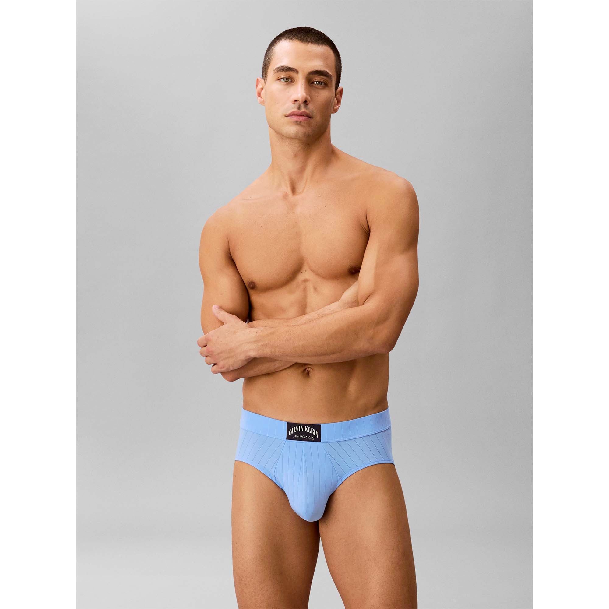 HIP_BRIEF_LV00NB4503_C32_Image_2