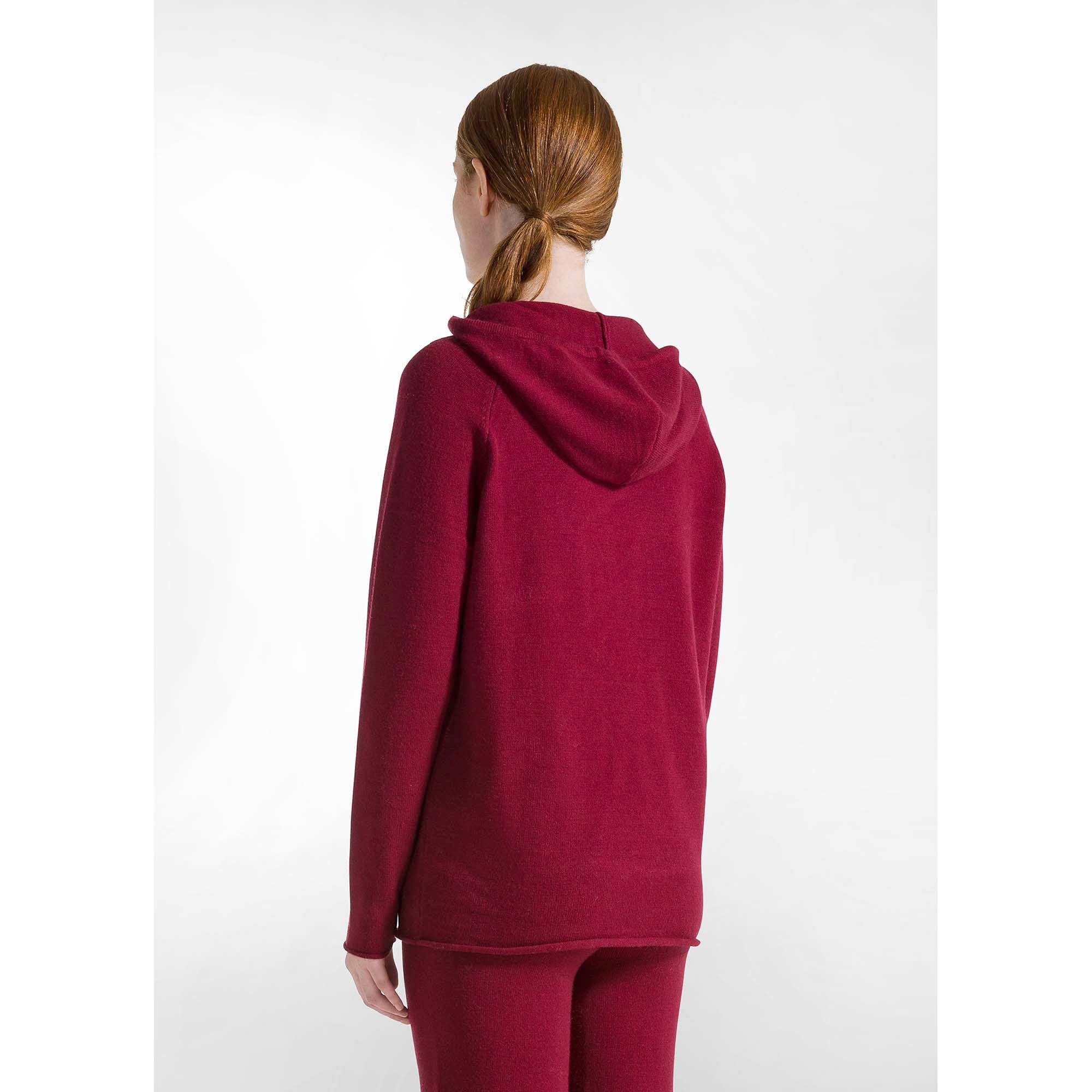 HOODED_SWEATER_A00710_26228_Image_3