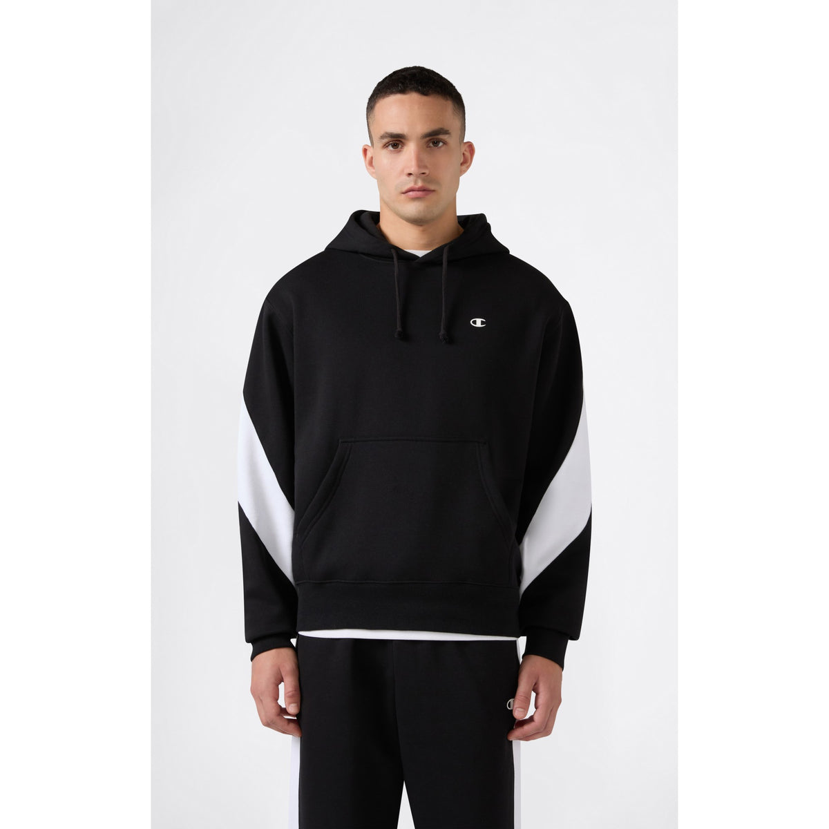 HOODED_SWEATSHIRT_222535_KK001_Image_2