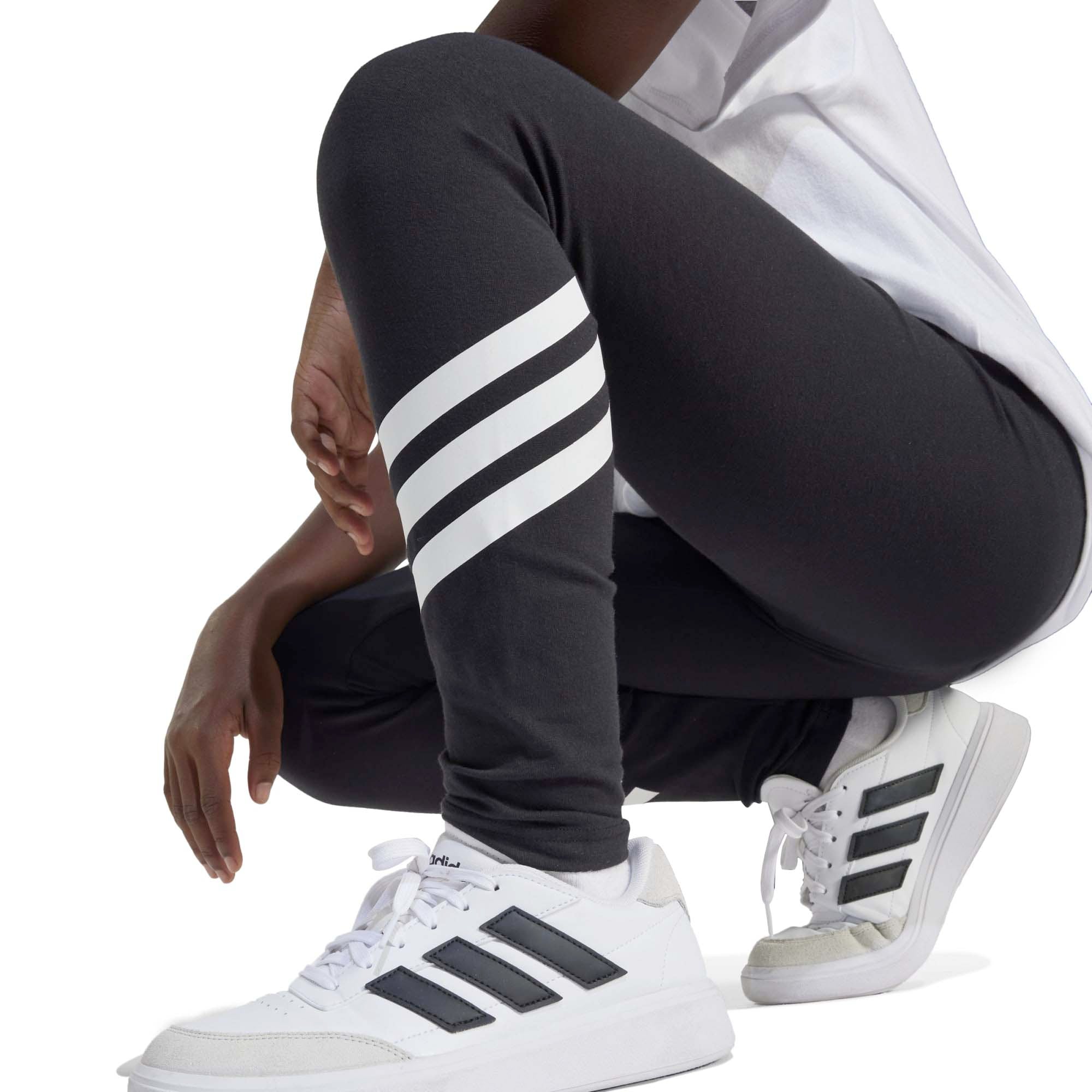 JG_FI_3S_LEG_JC7567_BLACKWH_Image_5