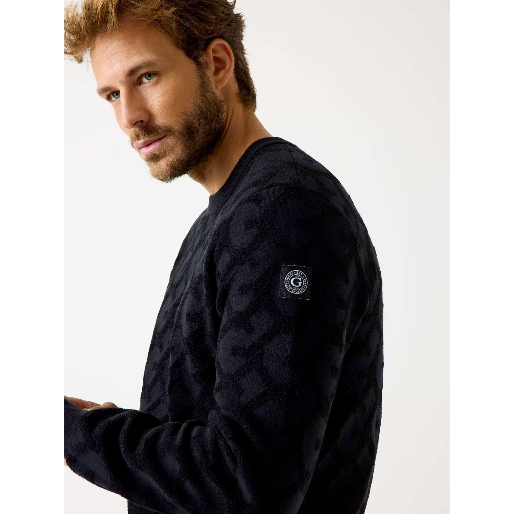 JOHN_CN_G_CHAIN_AO_STITCH_SWTR_M5BR19Z0470_JBLK_Image_4