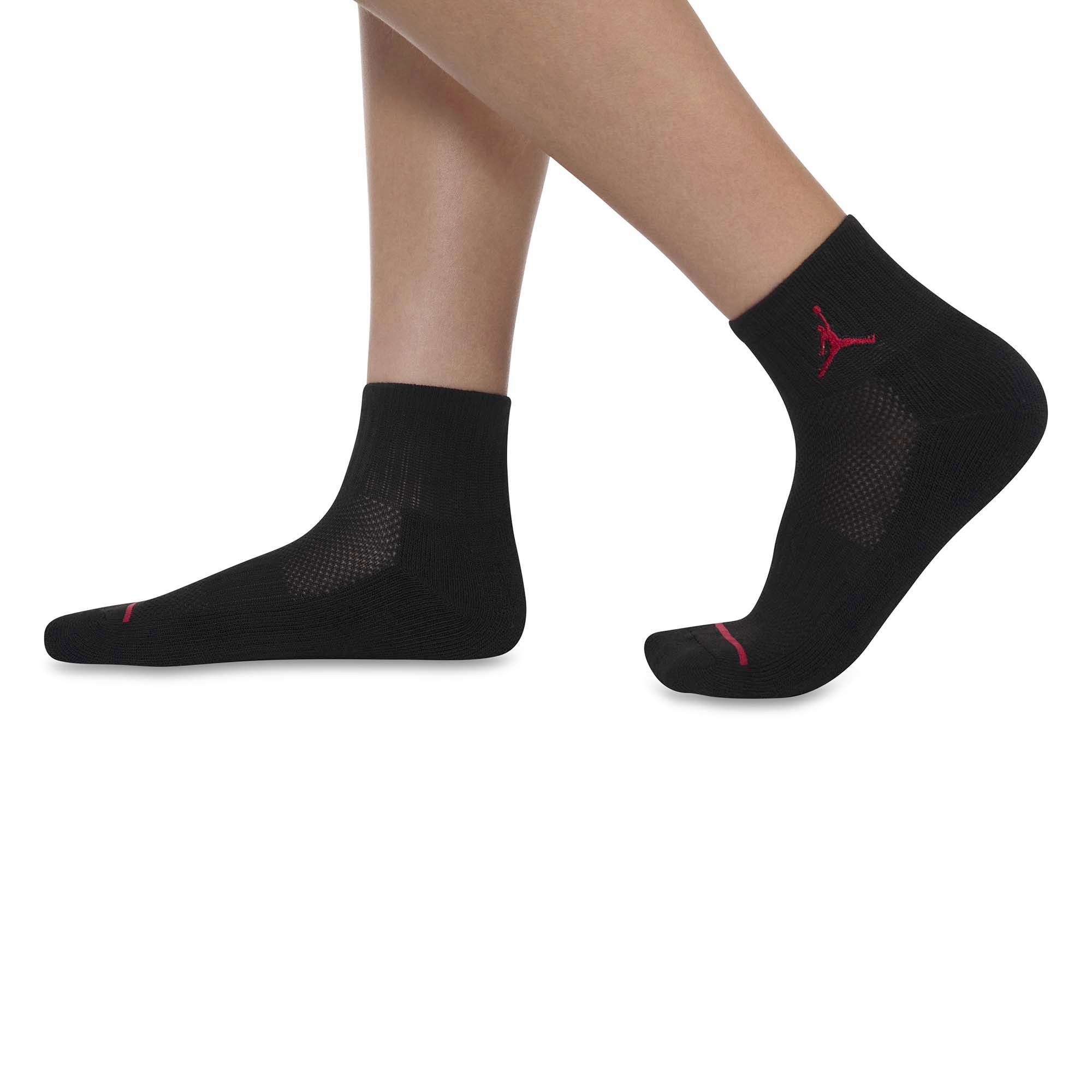 JUMPMAN_QUARTER_WJ0009_R78_Image_3