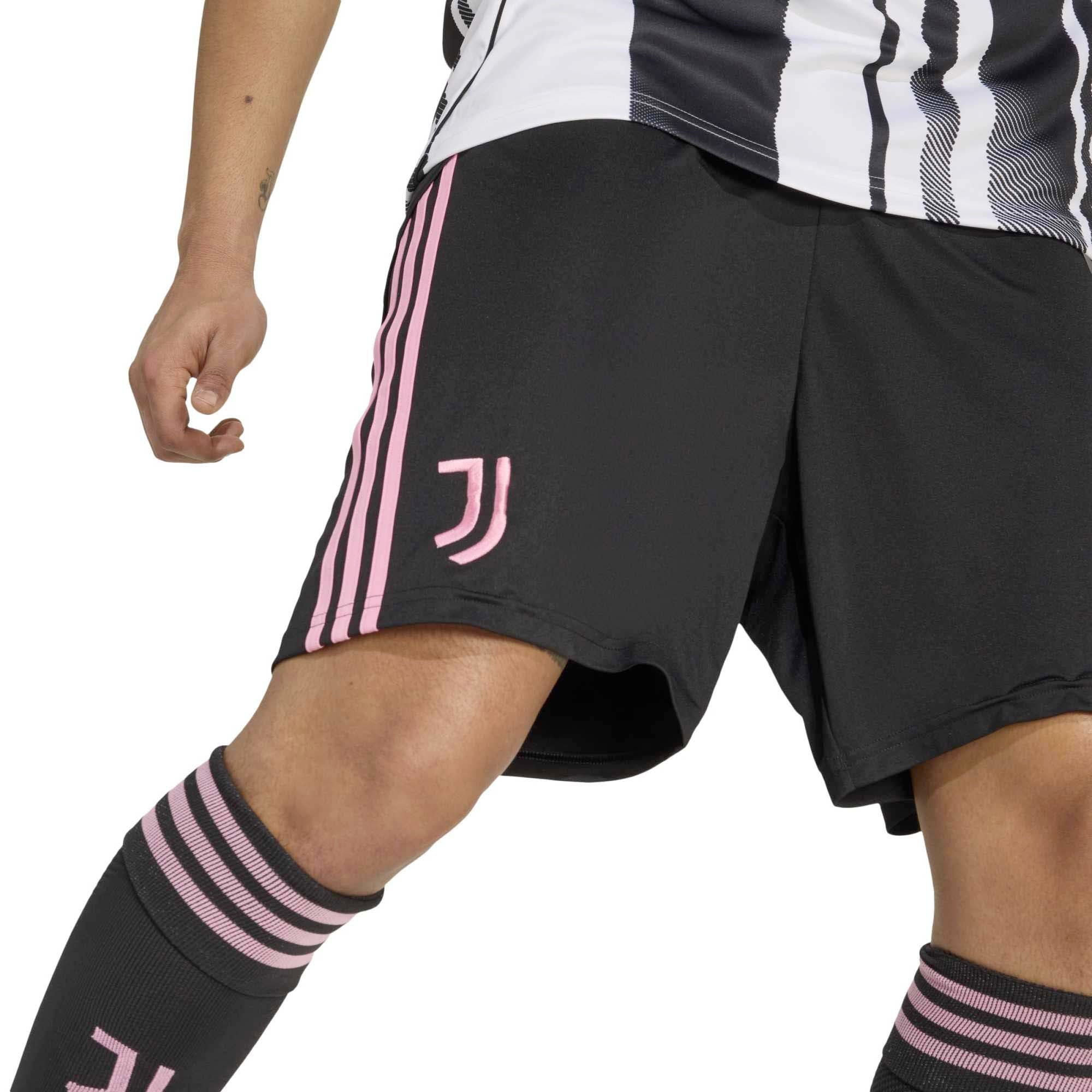 JUVE_H_SHO_JV5830_BLACK_Image_4