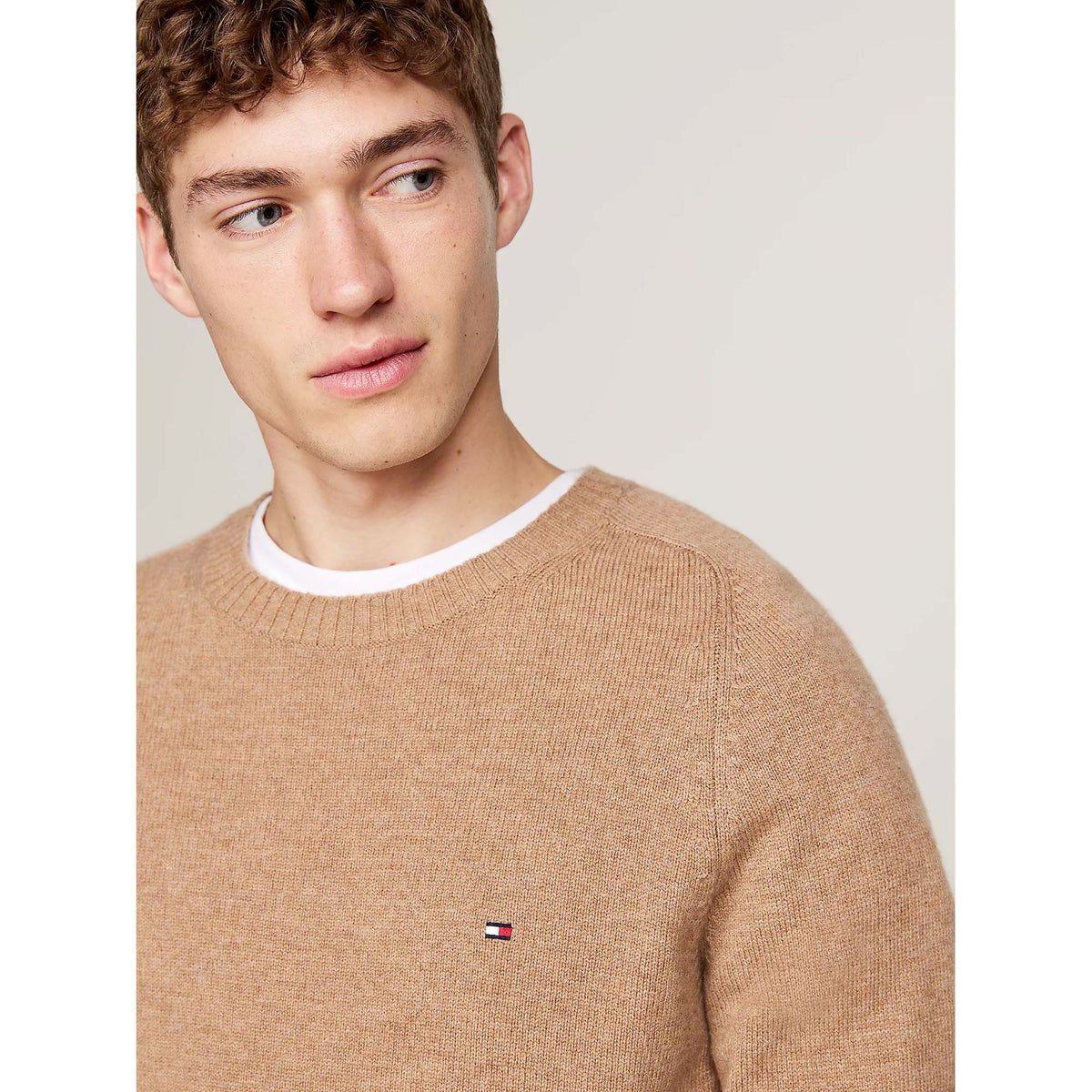 LAMBSWOOL_CREW_NECK_MW0MW36535_RFG_Image_5