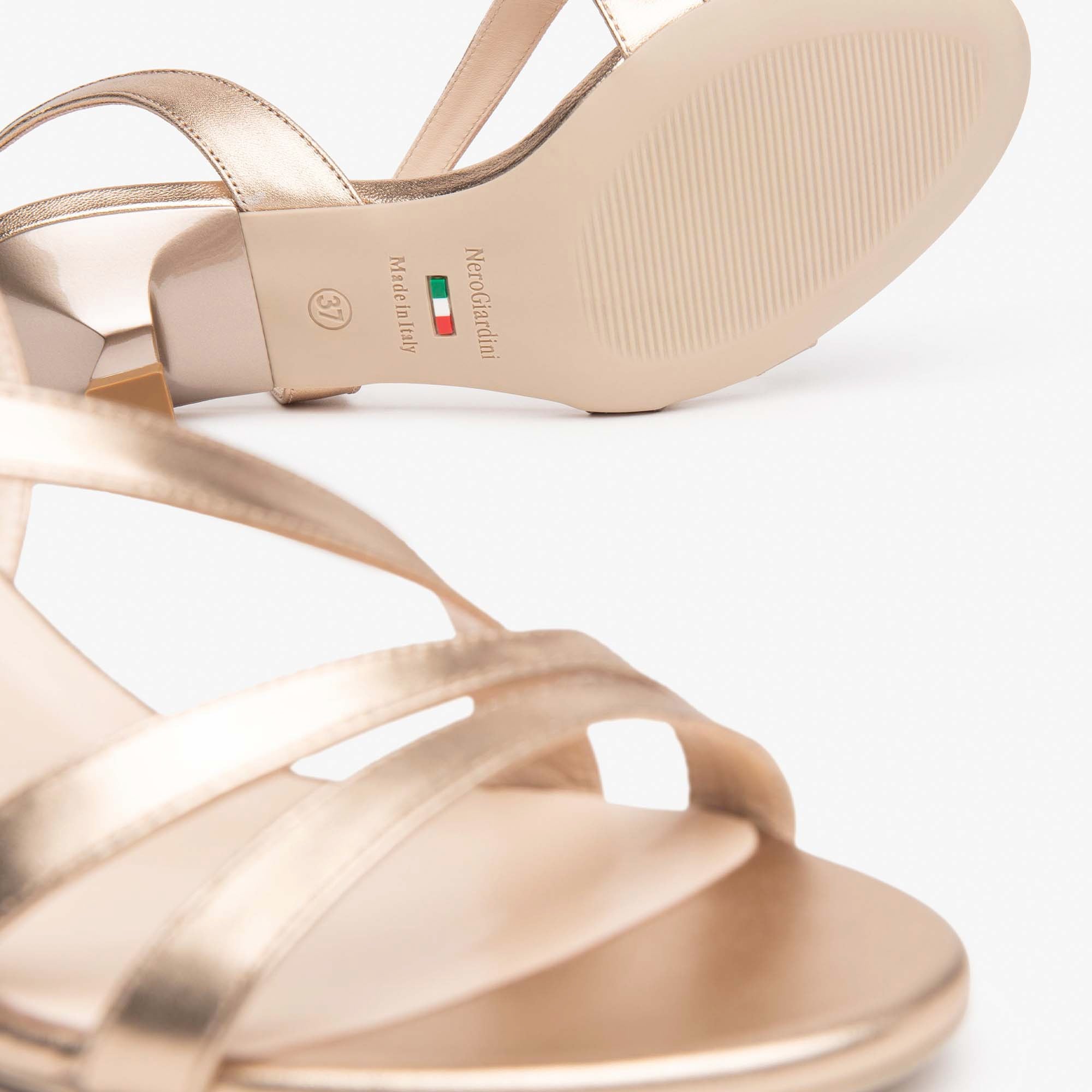 LAMINATO_TPU_MALVA_ALIMA_NATU_E513222DE_434_Image_5