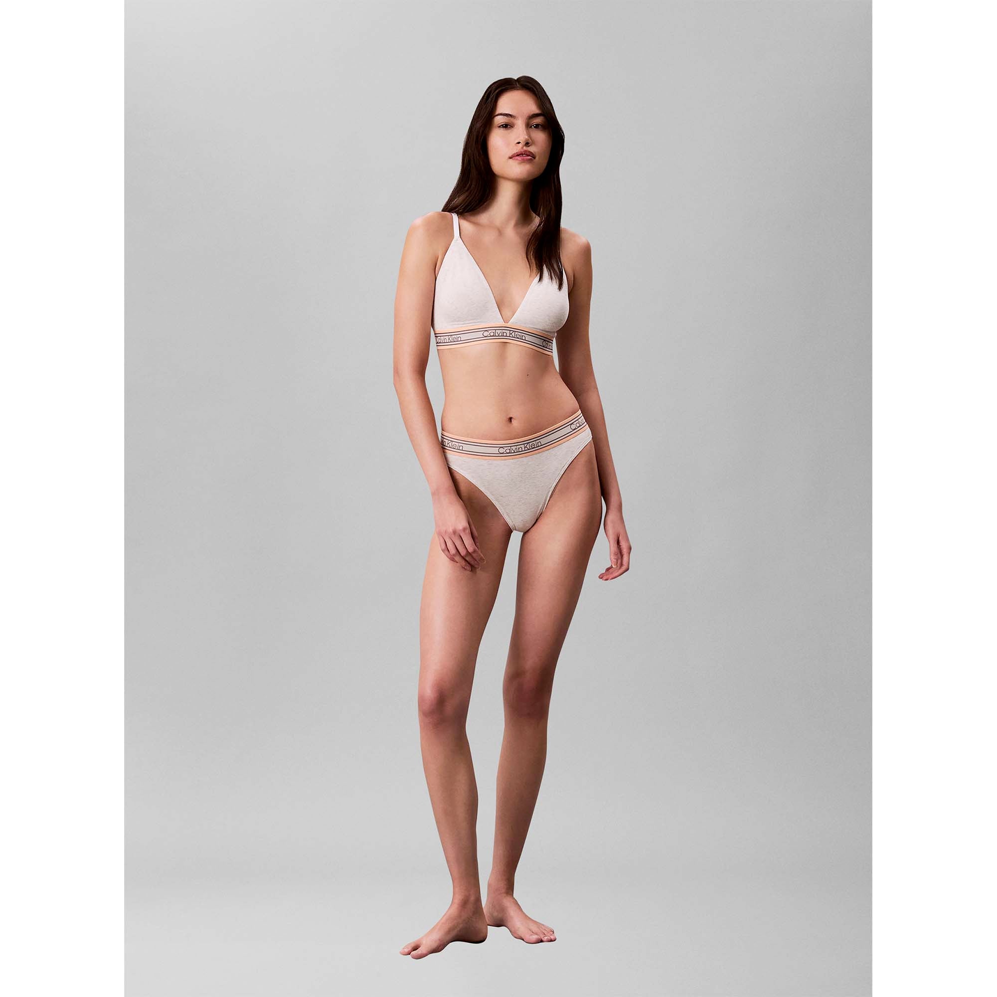 LIGHTLY_LINED_TRIANGLE_LV00QF8693_P74_Image_5