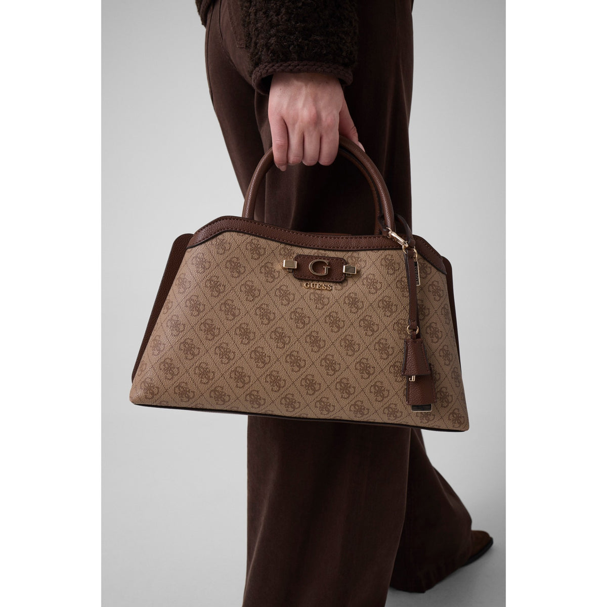 LINDSEY_GIRLFRIEND_SATCHEL_HWSG9749060_LTL_Image_7
