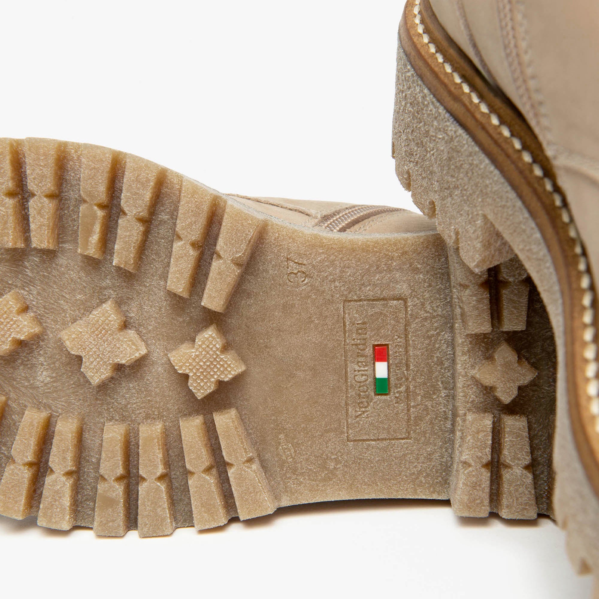 LONGBEACH_MARMO_SOFTY_TDI_MORO_TR_FORTALEZA_4054_I514920D_718_Image_4