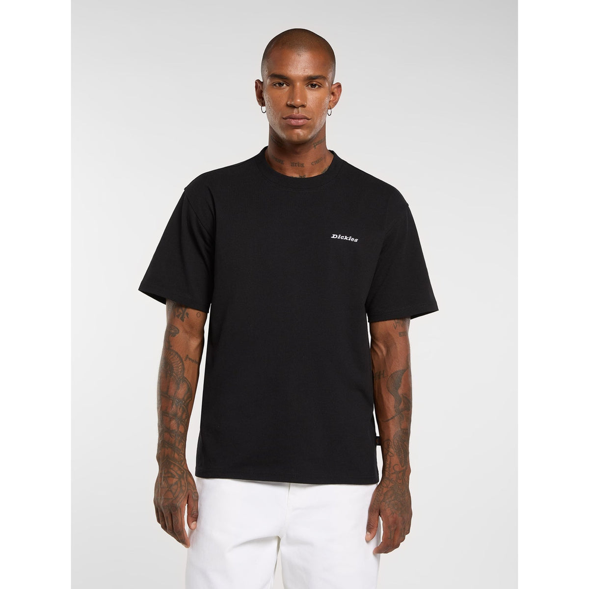 LORETTO_SS_TEE_DK0A89EN_BLK_Image_2