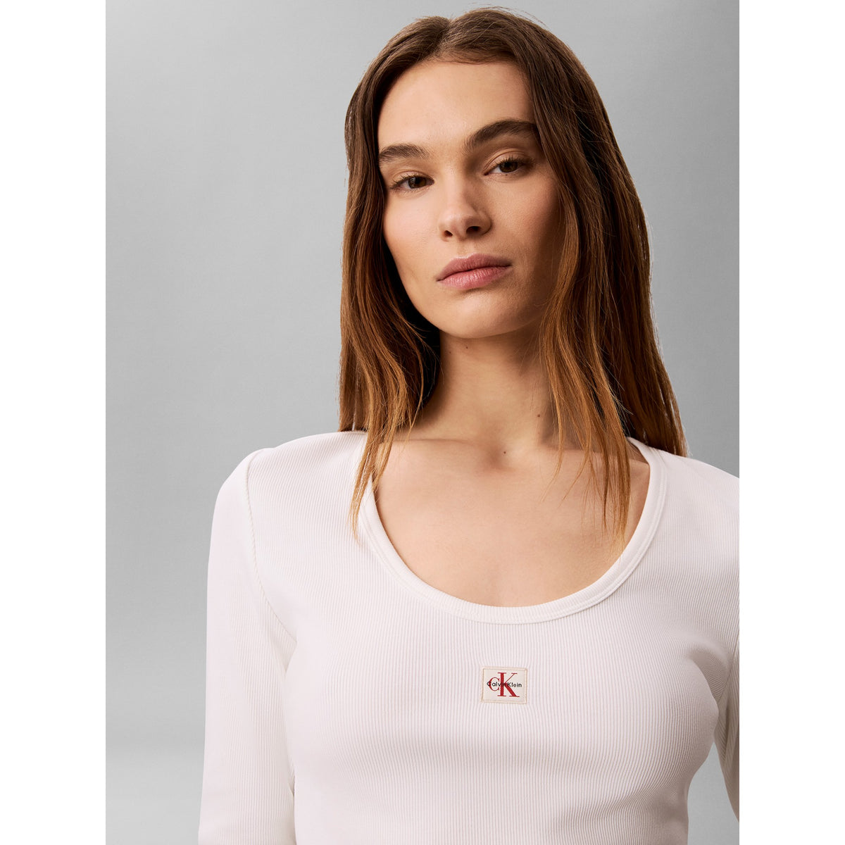 LS_WOVEN_LABEL_2X2_B_LV047D218G_YAF_Image_4