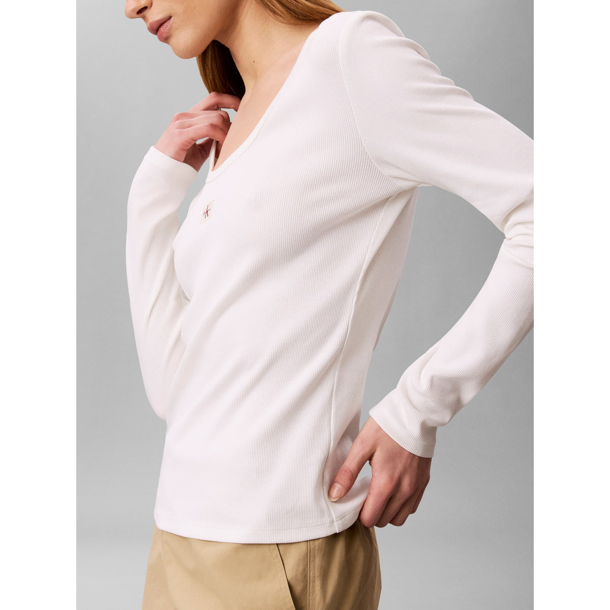 LS_WOVEN_LABEL_2X2_B_LV047D218G_YAF_Image_5