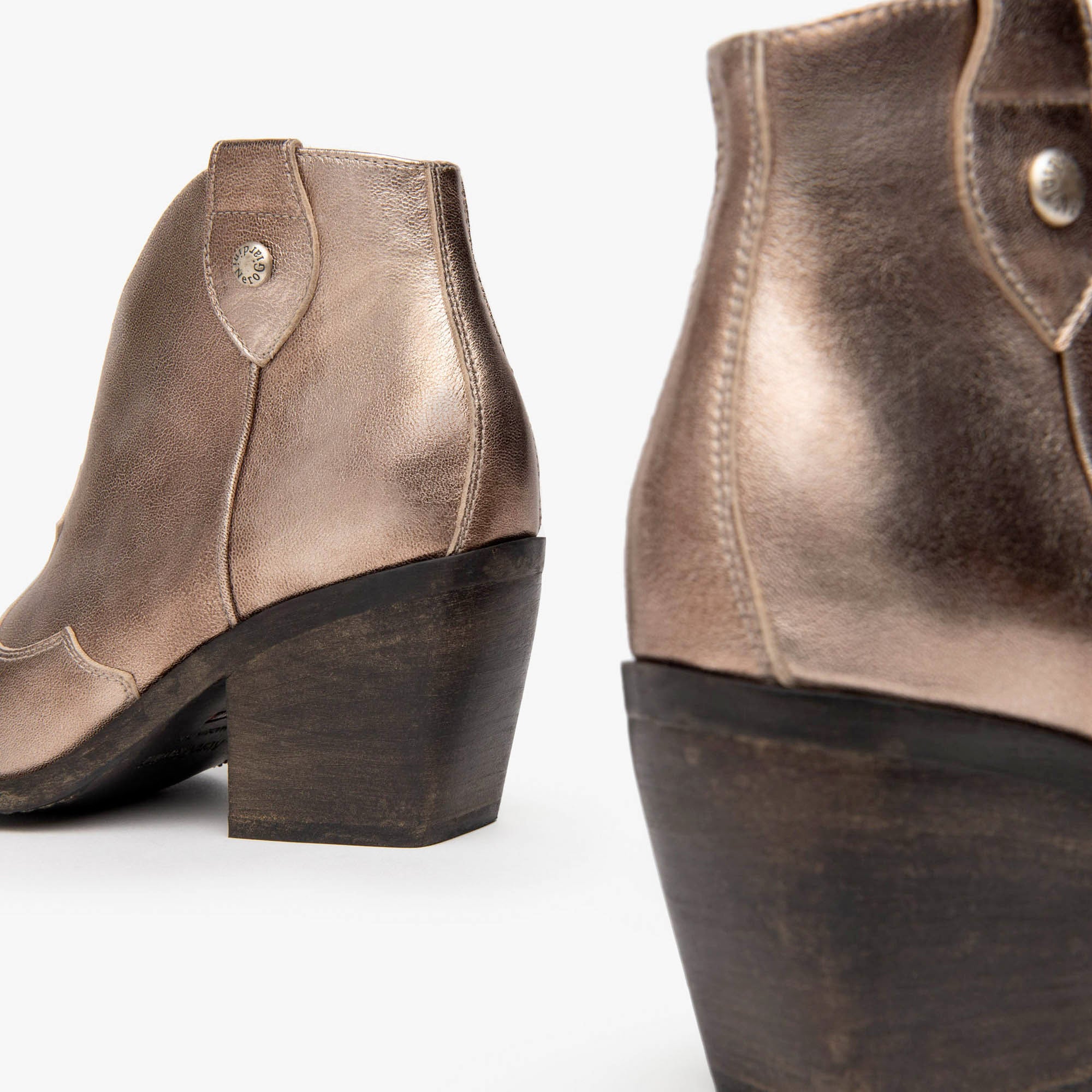 LUNARE_TR_ALICE_INVE_E409790D_406_Image_4