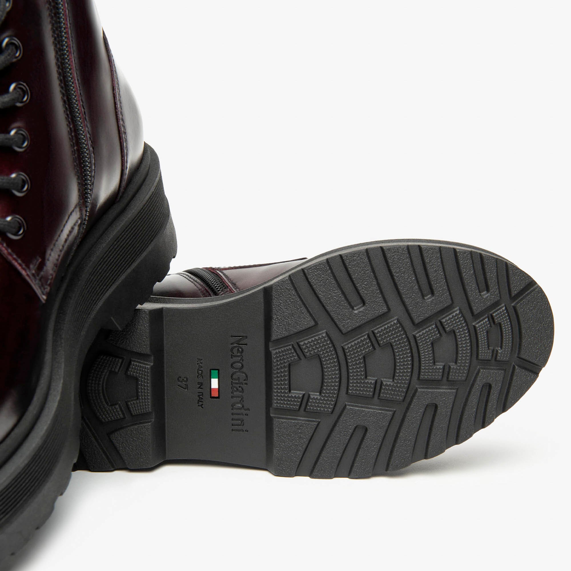 MANOLETE_TR_BAIA_7898_NERO_I514755D_613_Image_4