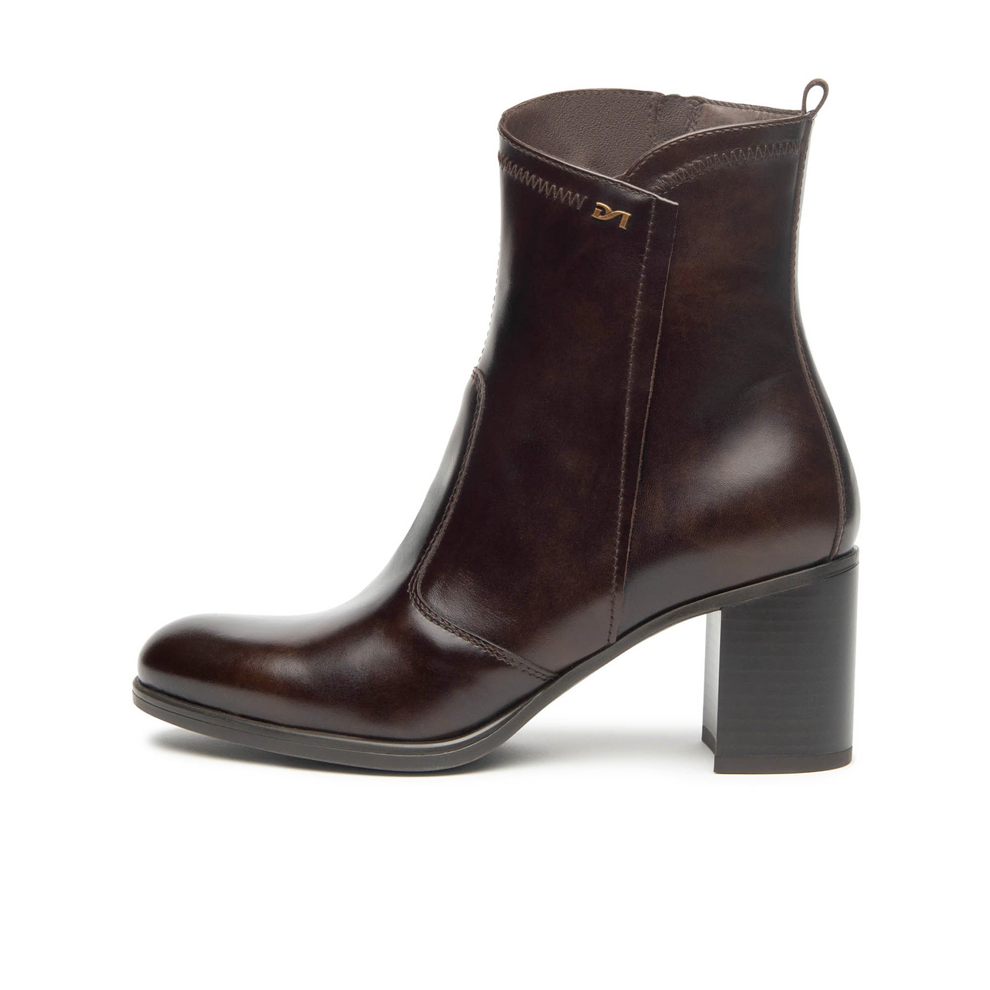 MANOLETE_TR_CAPUAGLO_I513853D_300_Image_1