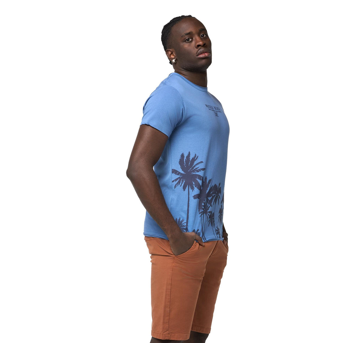MAN_BEACH_M5666S8J03_12_Image_4