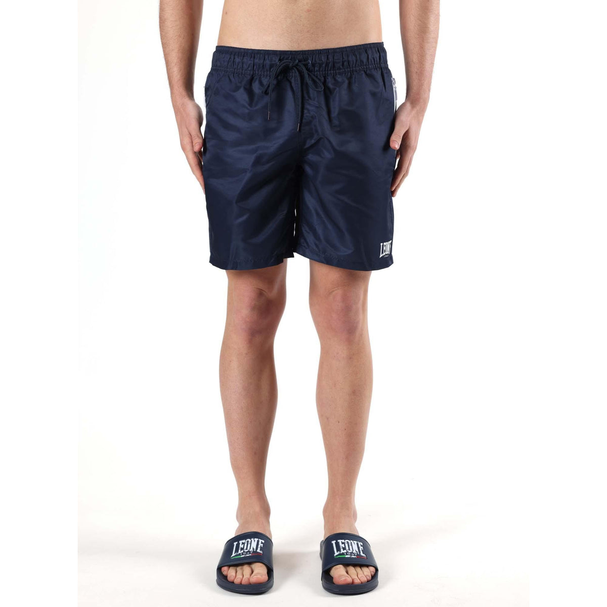 MAN_BEACH_SHORT_M5783B10N01_10_Image_2