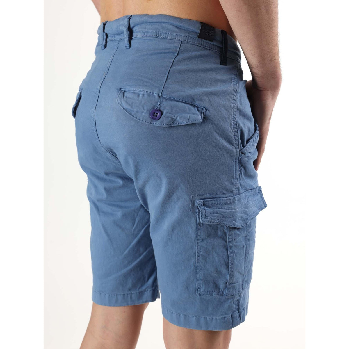 MAN_BERMUDA_CARGO_M5673B8T15_12_Image_4