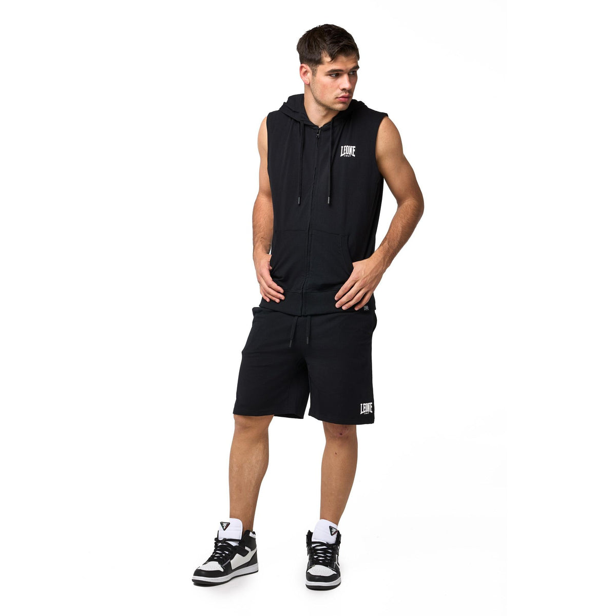 MAN_HOODY_SLEEVELESS_HJ_M5616T12J01_09_Image_3