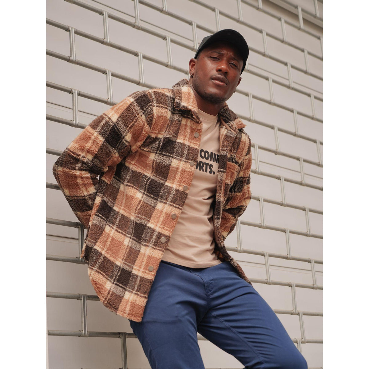 MAN_JACKET_SHERPA_BUTTONS_SHADES_M5043J7S02_187_Image_7