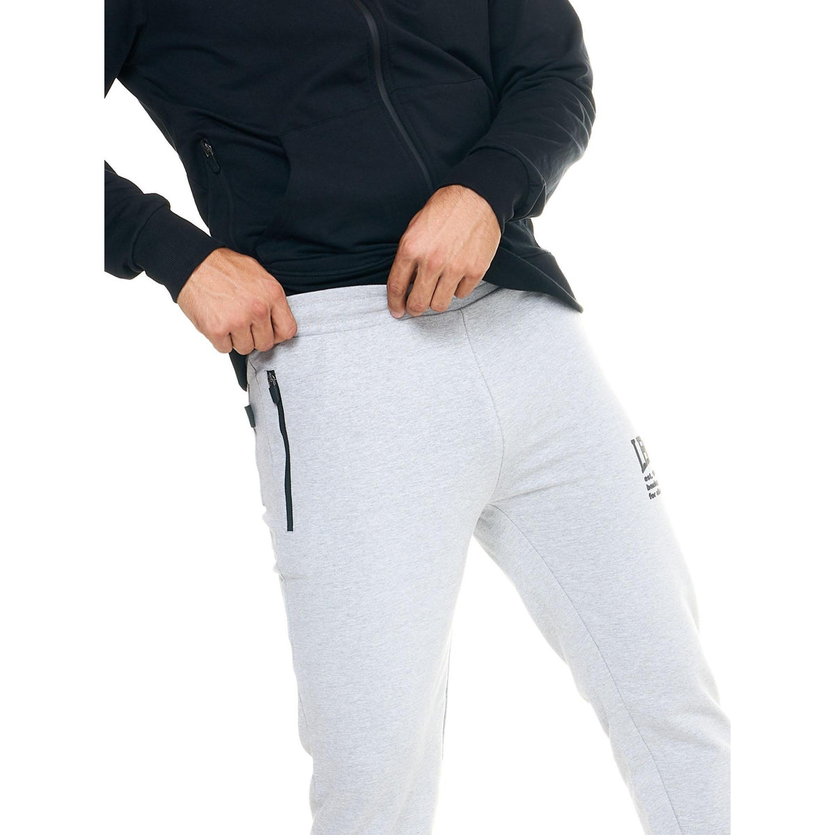 MAN_SWEATPANTS_ACTIVE_M5010P7F01_04_Image_6