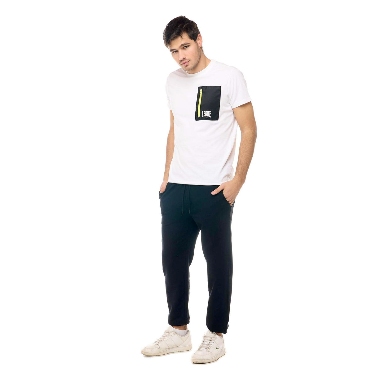 MAN_SWEATPANTS_ACTIVE_M5621P8F10_09_Image_2