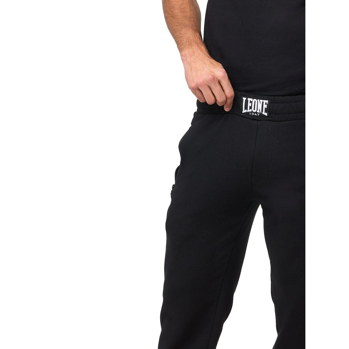 MAN_SWEATPANTS_BW_M5629P8F47_09_Image_6