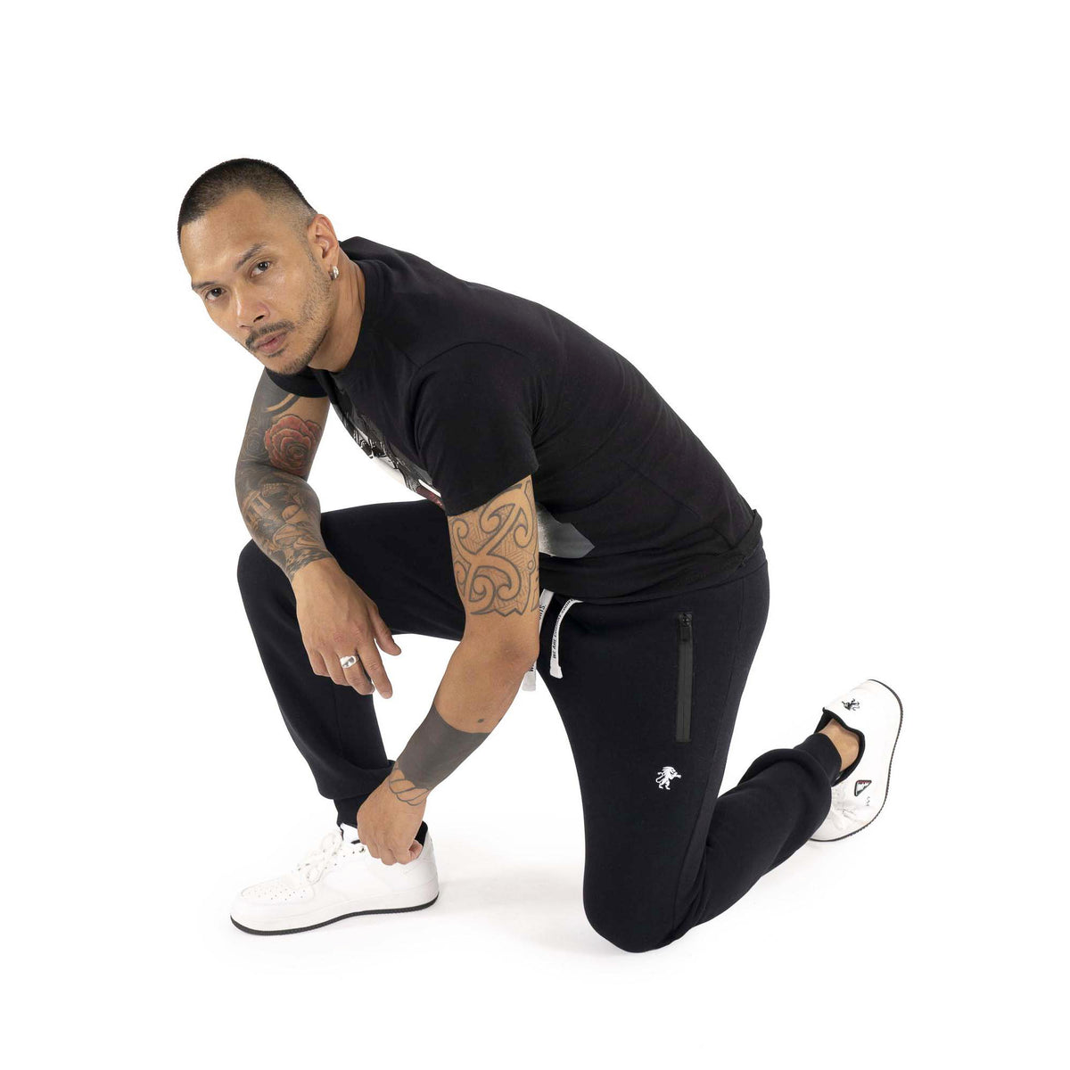 MAN_SWEATPANTS_SMOOTH_M6044P9F08_09_Image_5