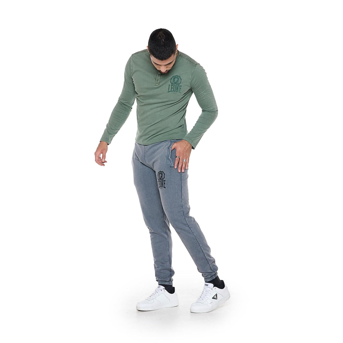 MAN_SWEATPANTS_TREATMENTS_M6053P9F06_06_Image_3