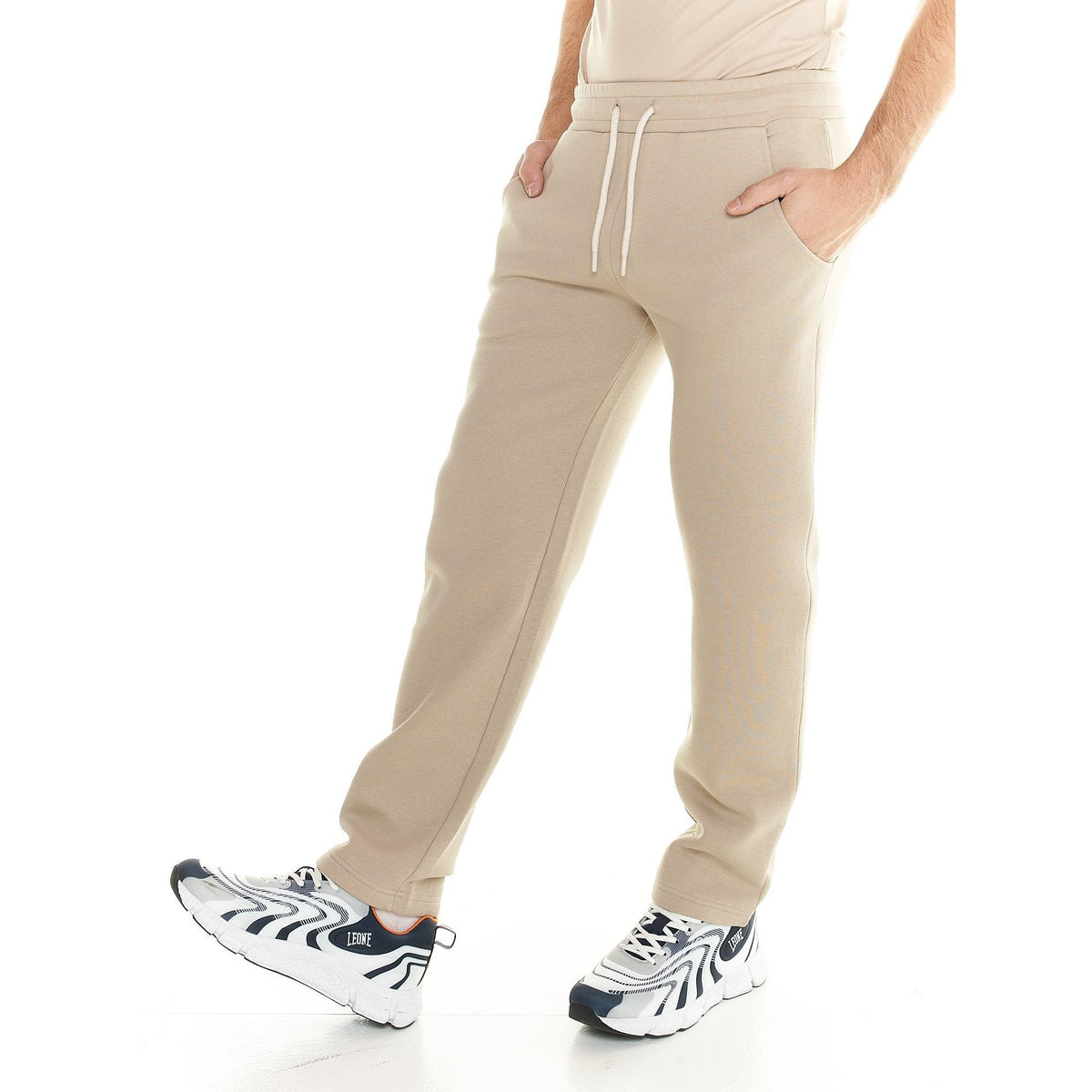 MAN_SWEATPANTS_URBAN_M5032P7F44_80_Image_4