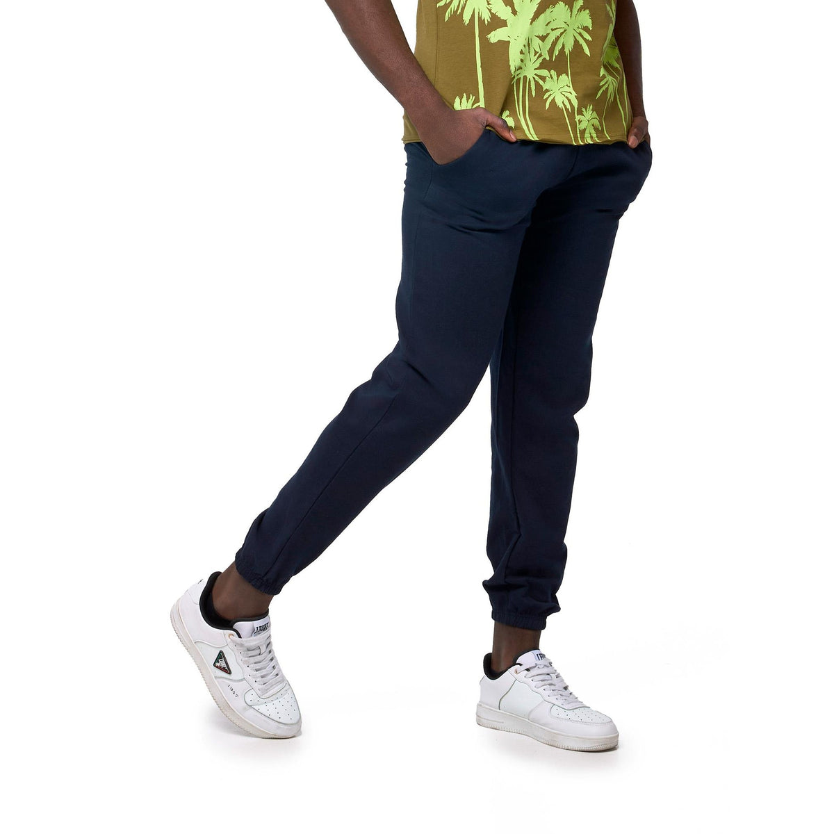 MAN_SWEATPANTS_URBAN_M5642P8F45_10_Image_4