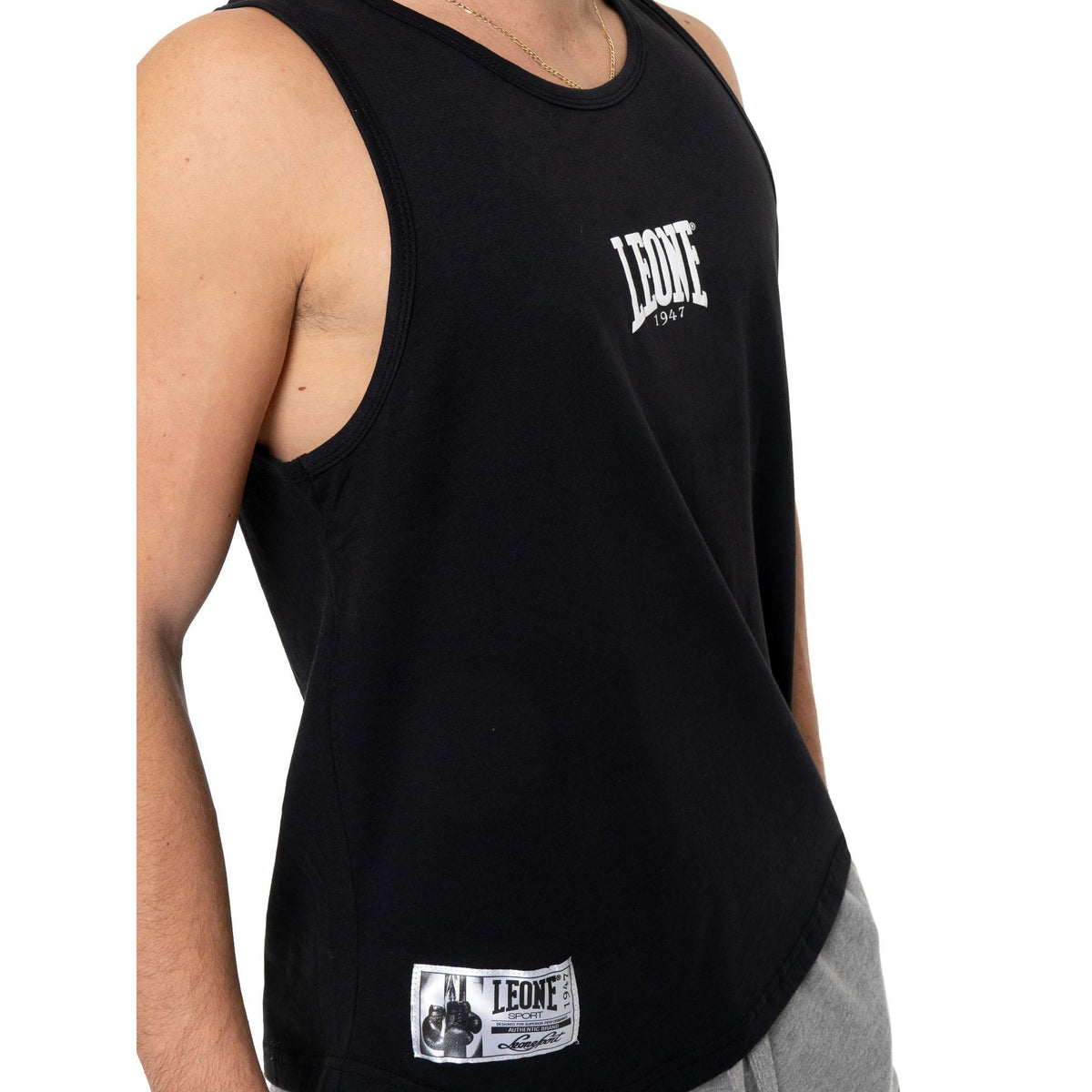 MAN_TANK_BOXING_LSM206_09_Image_4