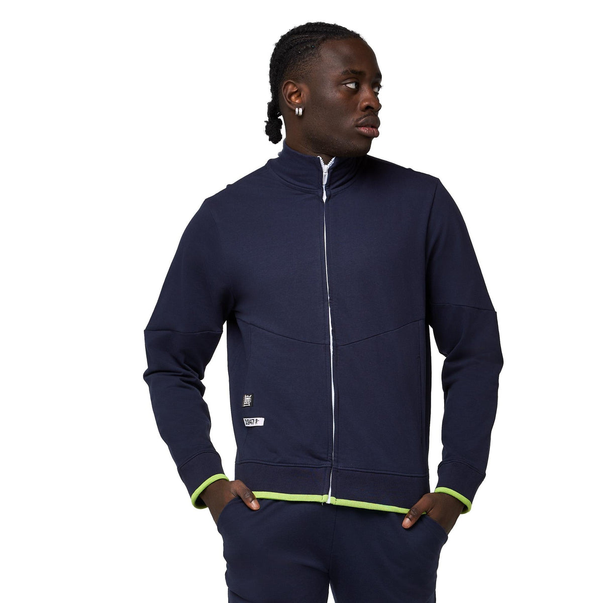 MAN_TRACKSUITS_ACTIVE_M5619A8F10A_10_Image_6