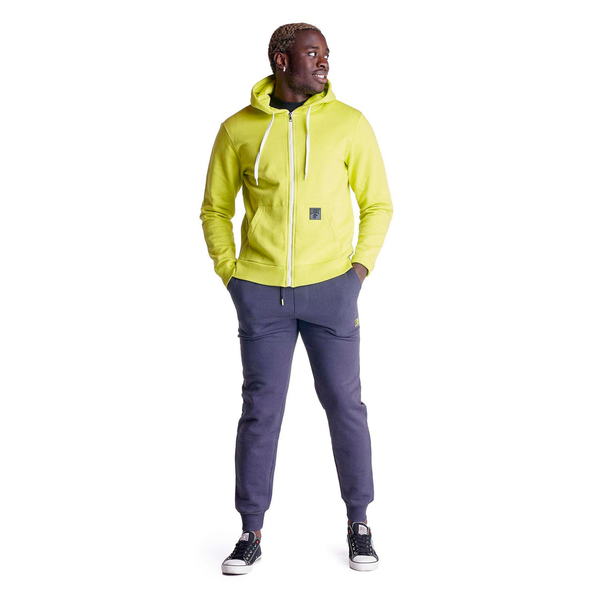 MAN_TRACKSUITS_HISTORY_M4070A5F02A_17092_Image_2