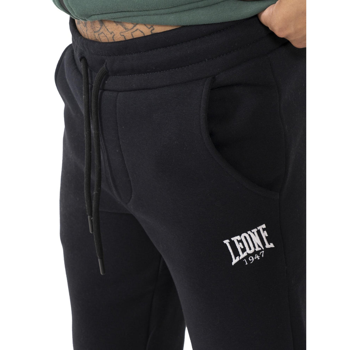 MAN_TRACKSUITS_SMOOTH_M6041A9F08A_20309_Image_4