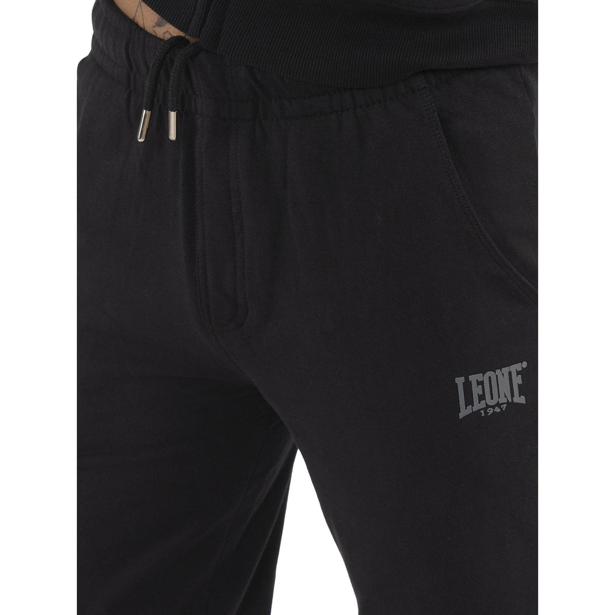 MAN_TRACKSUITS_VARSITY_M6037A9F25A_09_Image_4