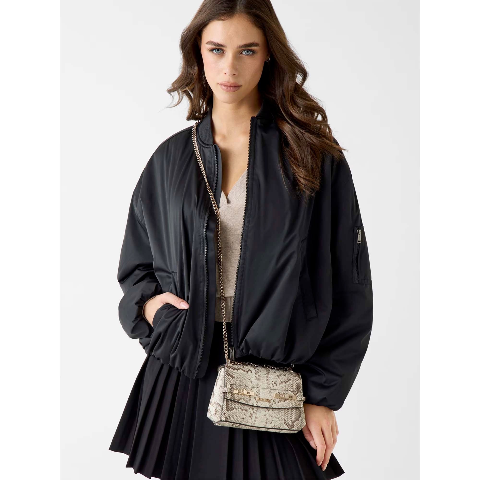 MELINDA_MINI_CNVRTBL_XBDY_FLAP_HWKG9933780_NAT_Image_6