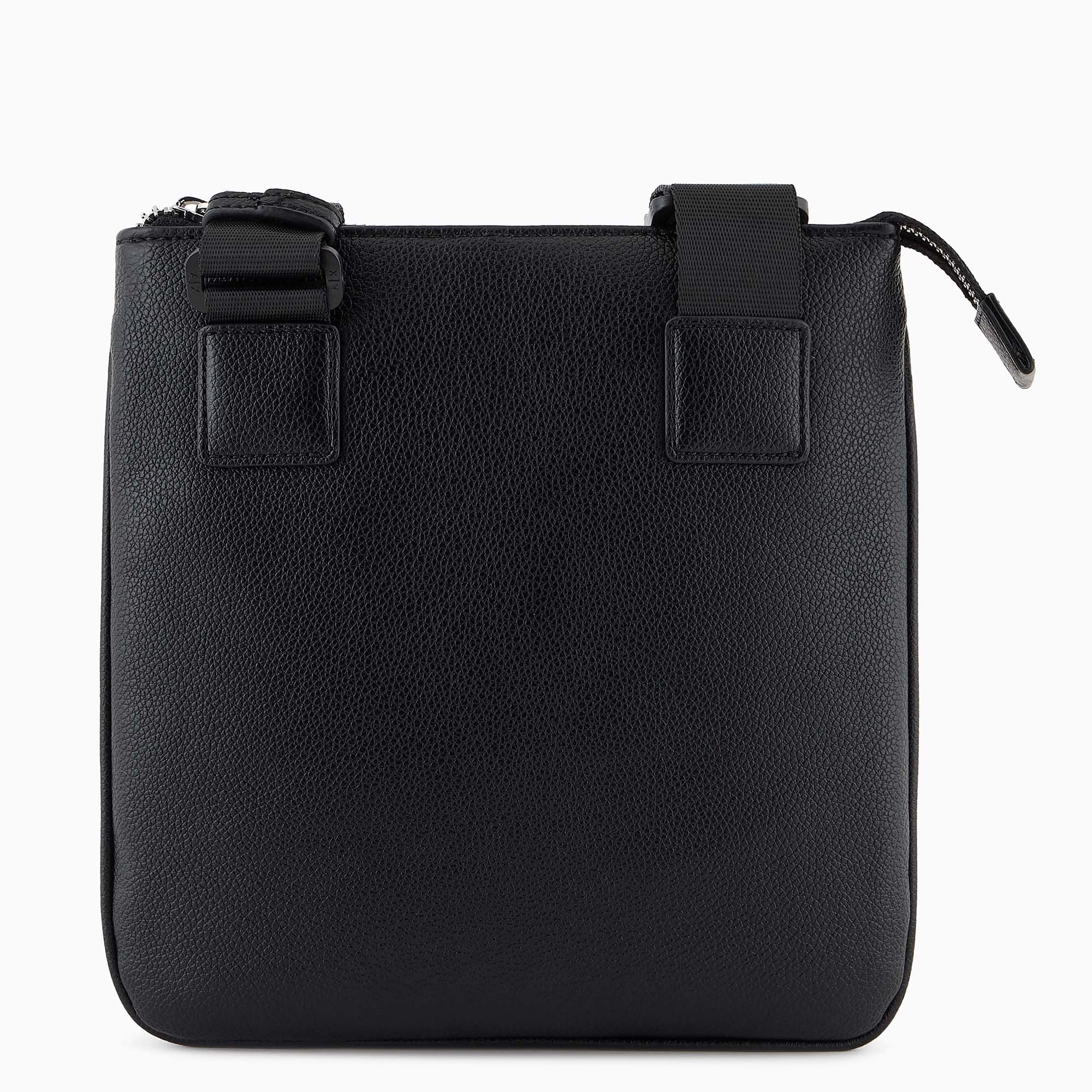 MESSENGER_BAG_XM000846AF12134_UC001_Image_3