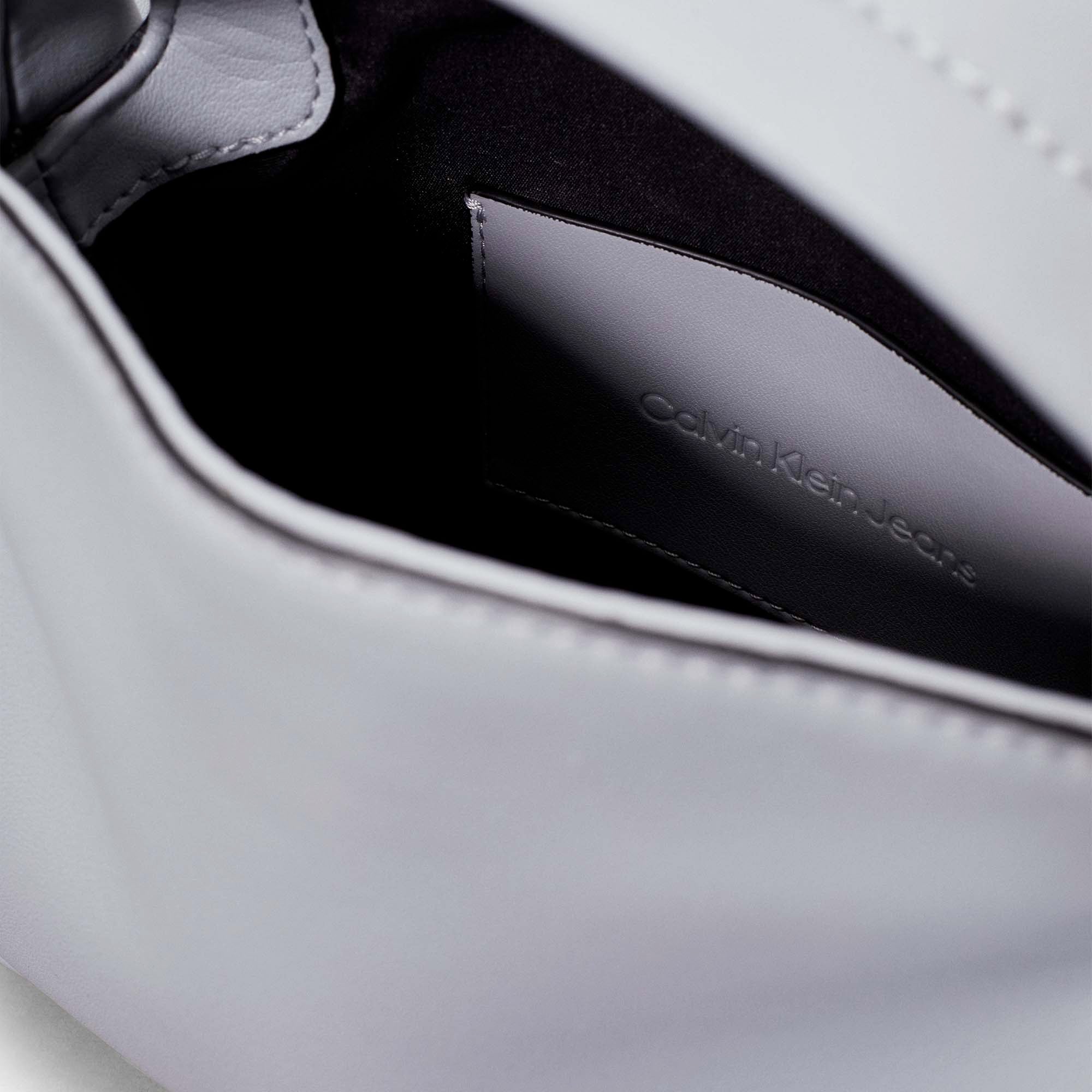 METAL_MONO_MINI_BLOCK20_WFLAP_K60K612246_CI1_Image_3