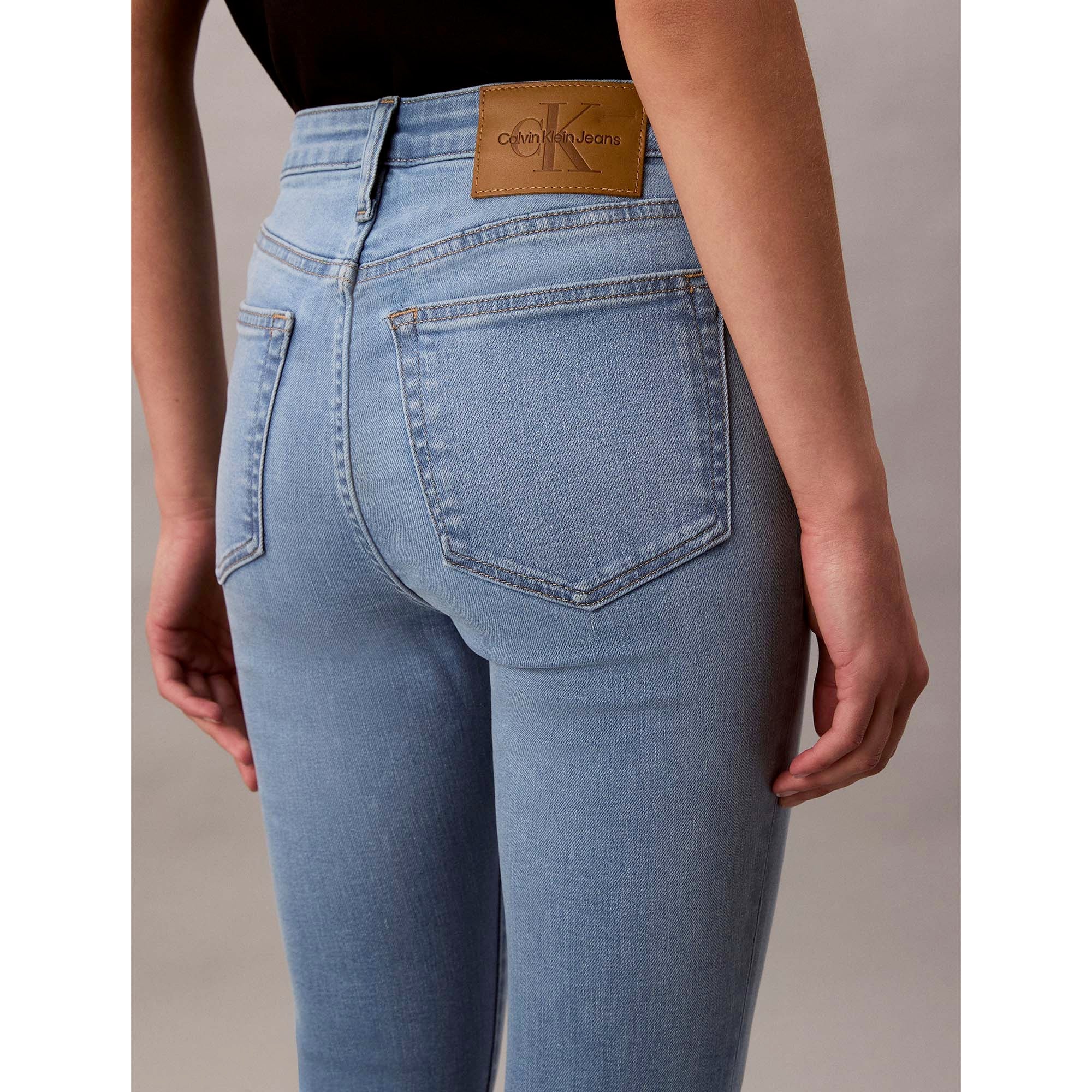 MID_RISE_SKINNY_LIGH_LV047C776G_VLQ_Image_4