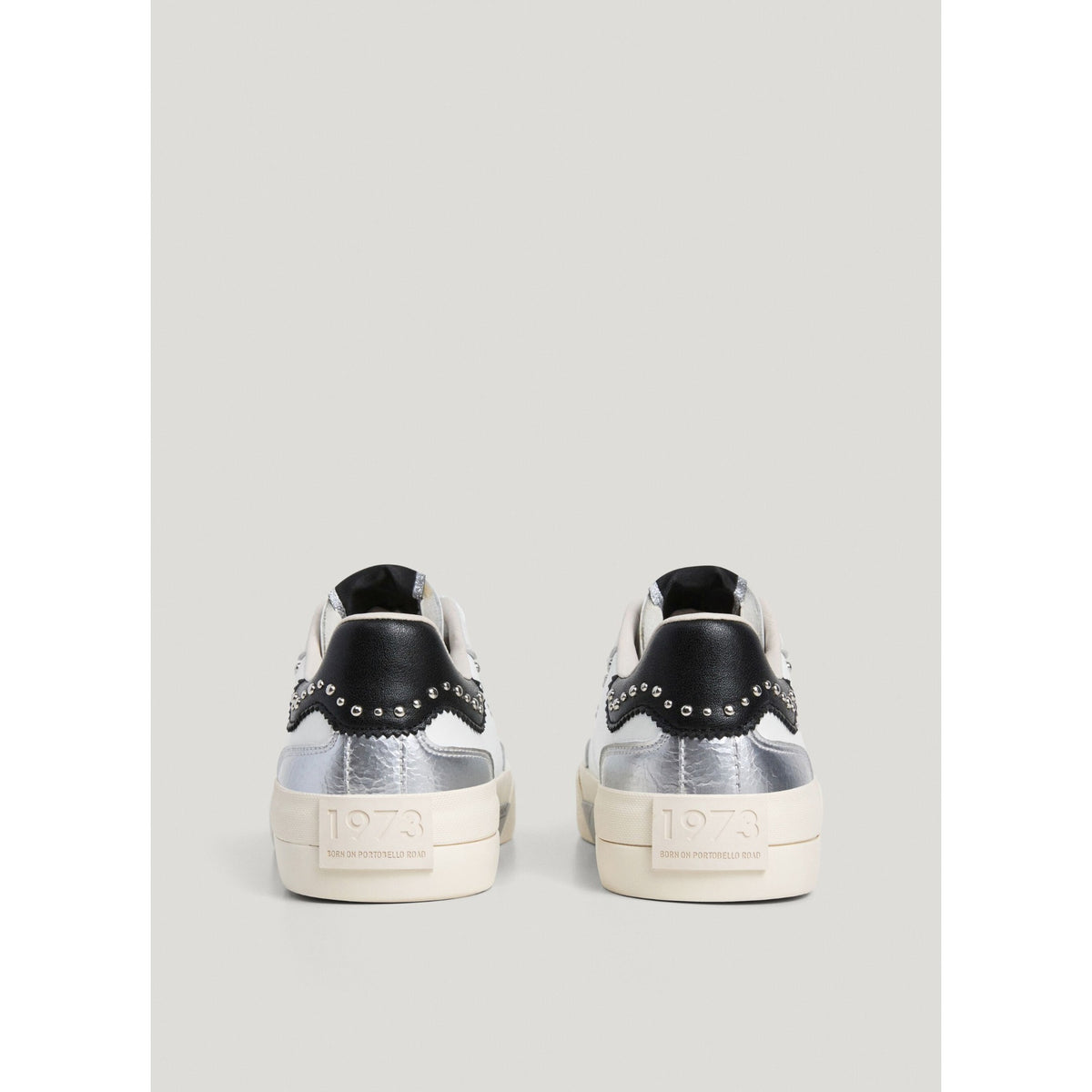 MILAN_IRON_W_PLS300028_934_Image_4