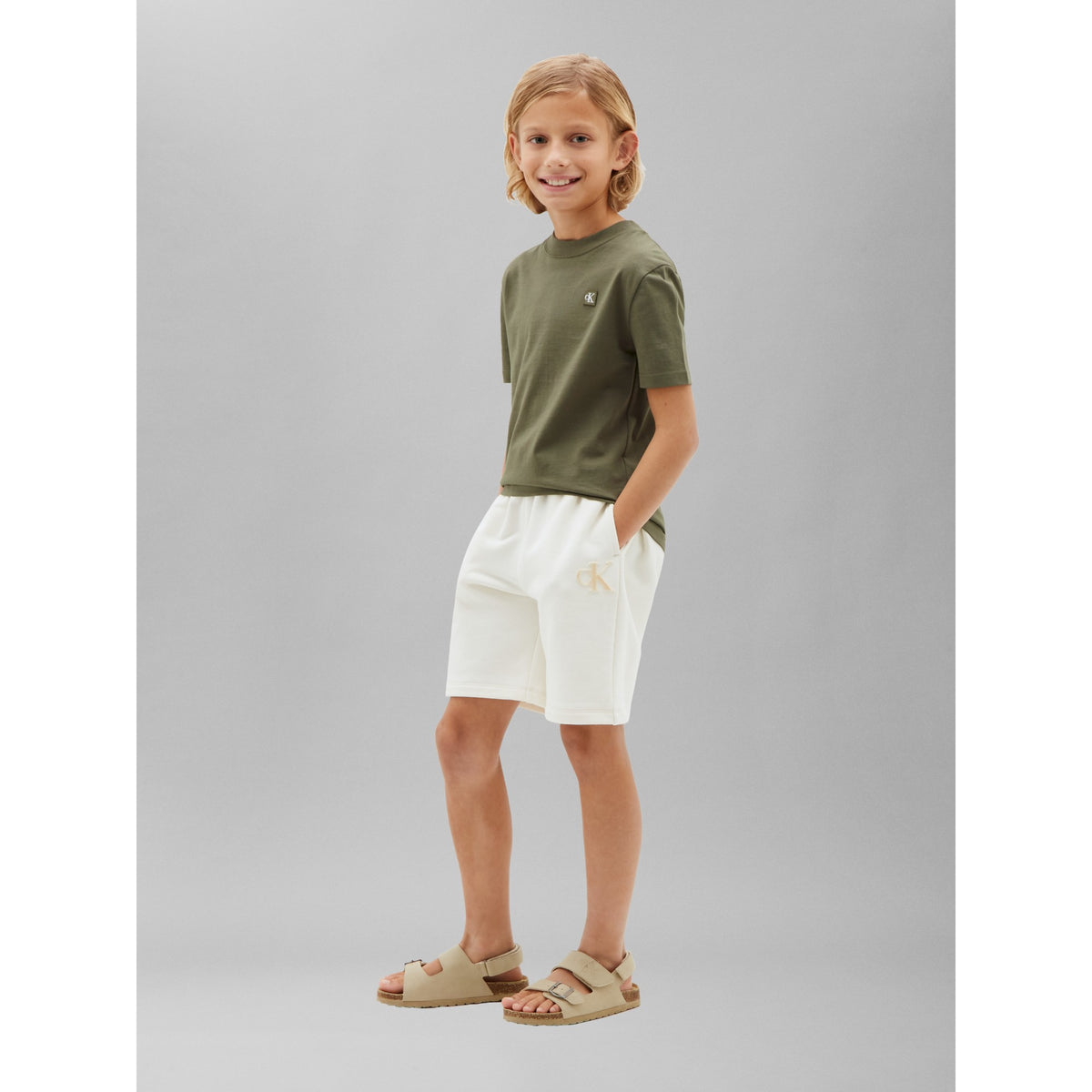 MINI_BADGE_REG_T-SHIRT_LV1CKTJA27T_LDY_Image_3